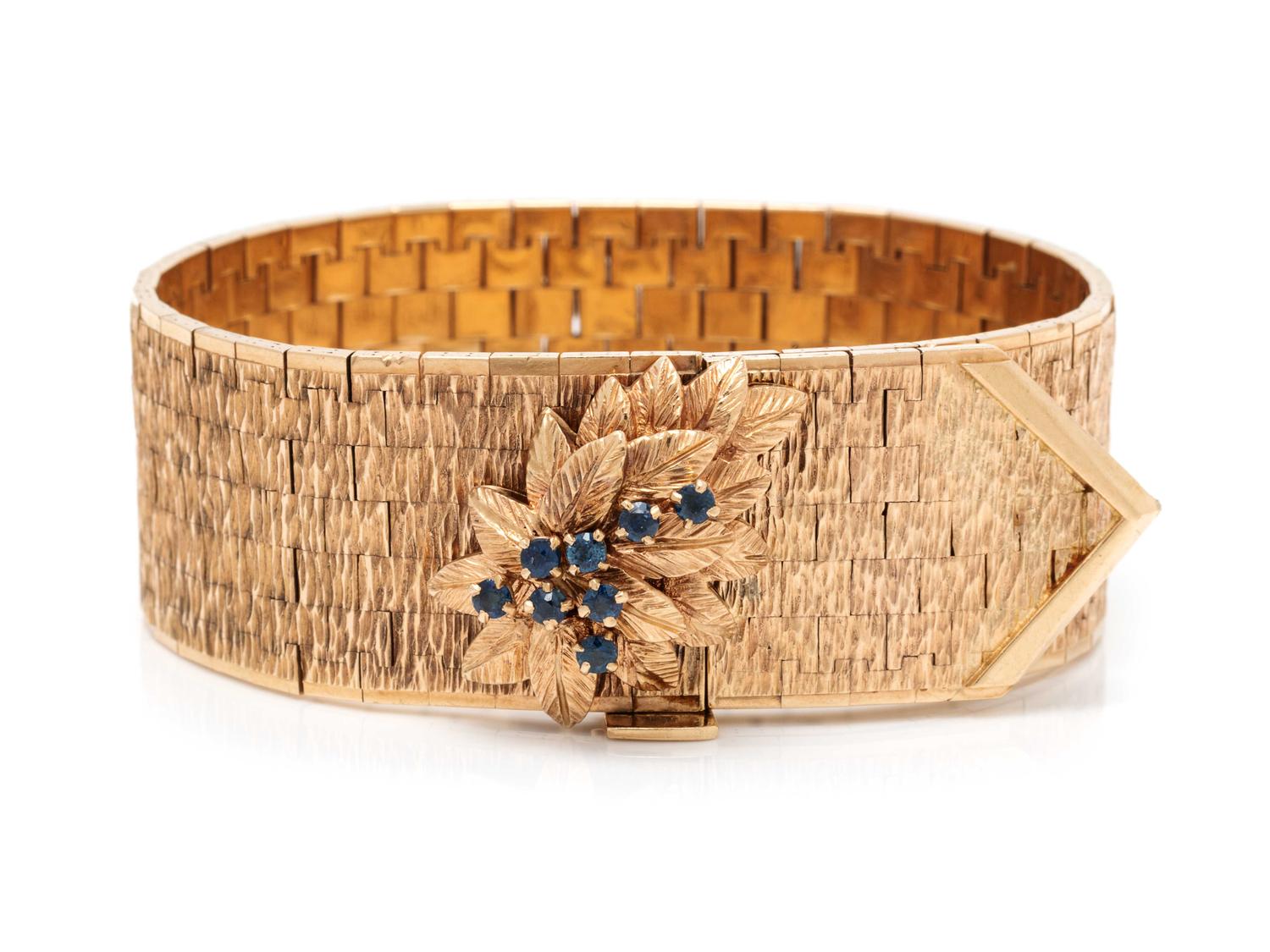 YELLOW GOLD AND SAPPHIRE BUCKLE MOTIF BRACELET