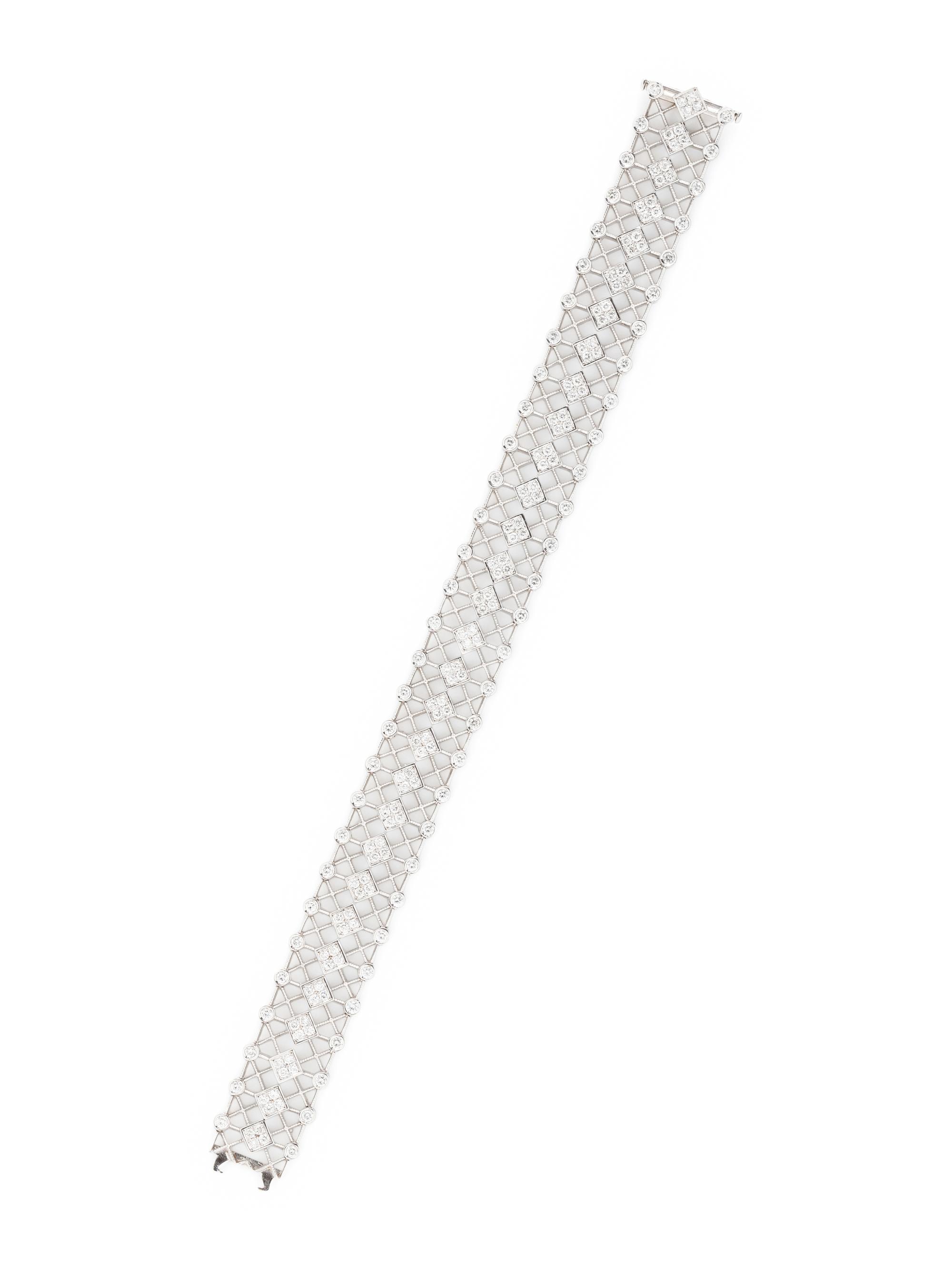 WHITE GOLD AND DIAMOND BRACELET