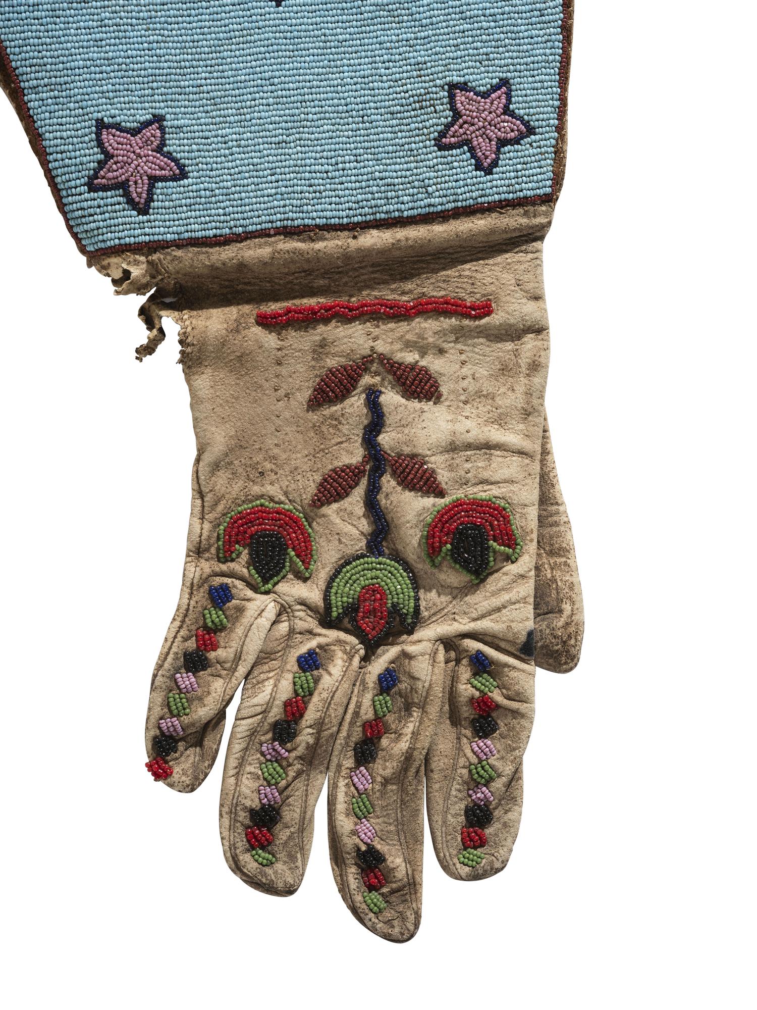Plateau Beaded Hide Gauntlets
