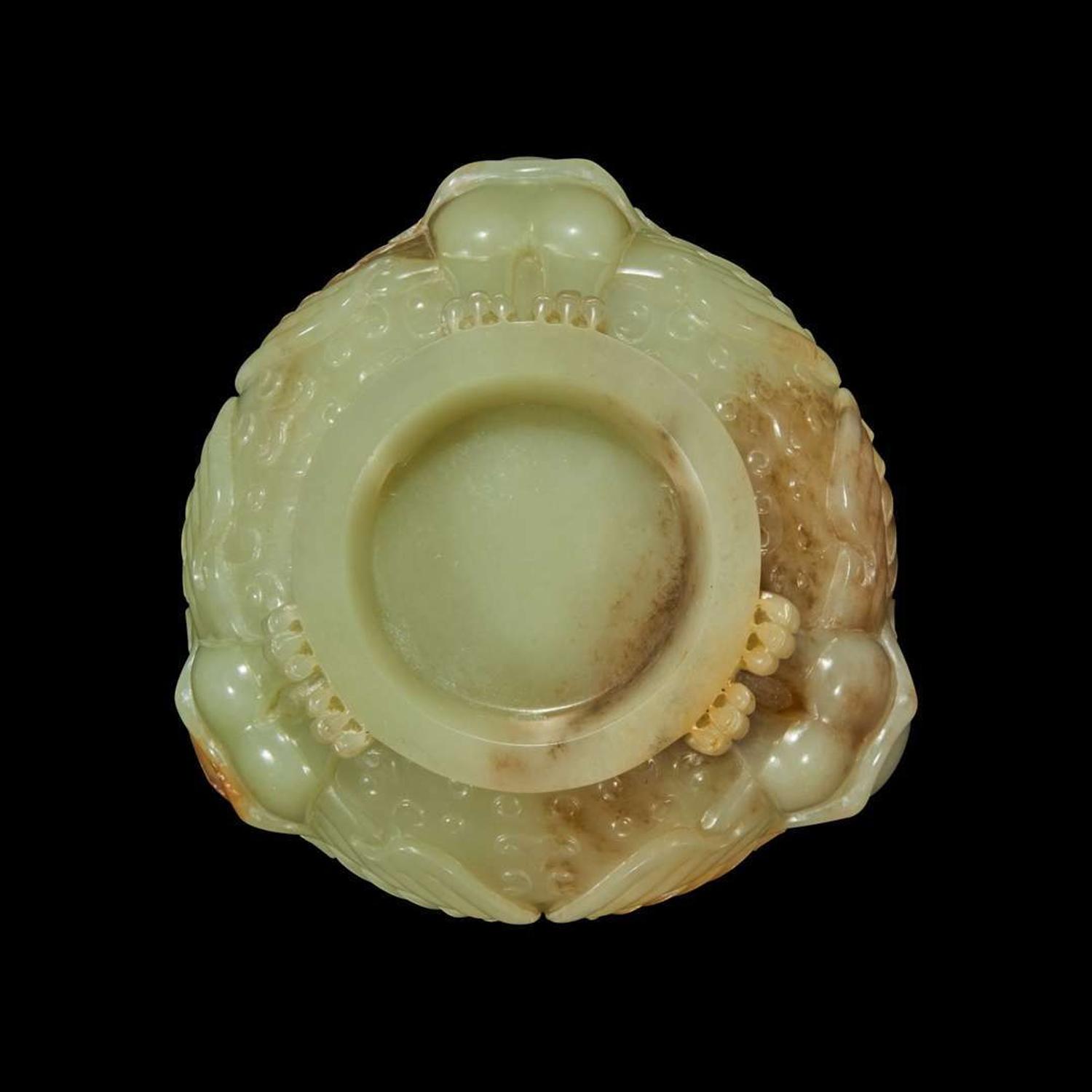 A Chinese carved greyish celadon and beige jade archaistic "Birds" vessel and cover Qing Dynasty, 18th/19th Century