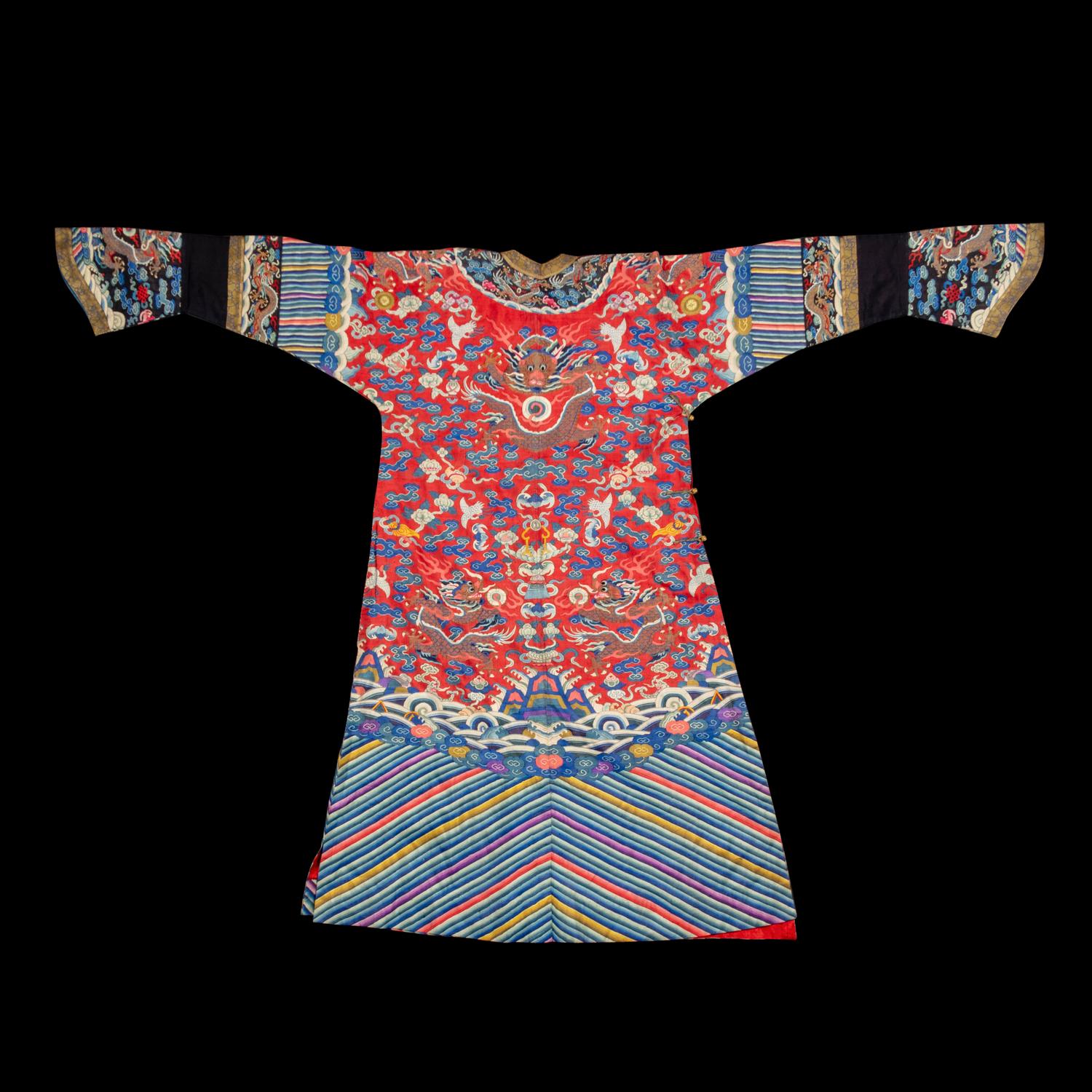 A Chinese Red Ground Kesi Silk Dragon Robe, Jifu, 19th Century 清晚期 紅地緙絲龍紋吉服