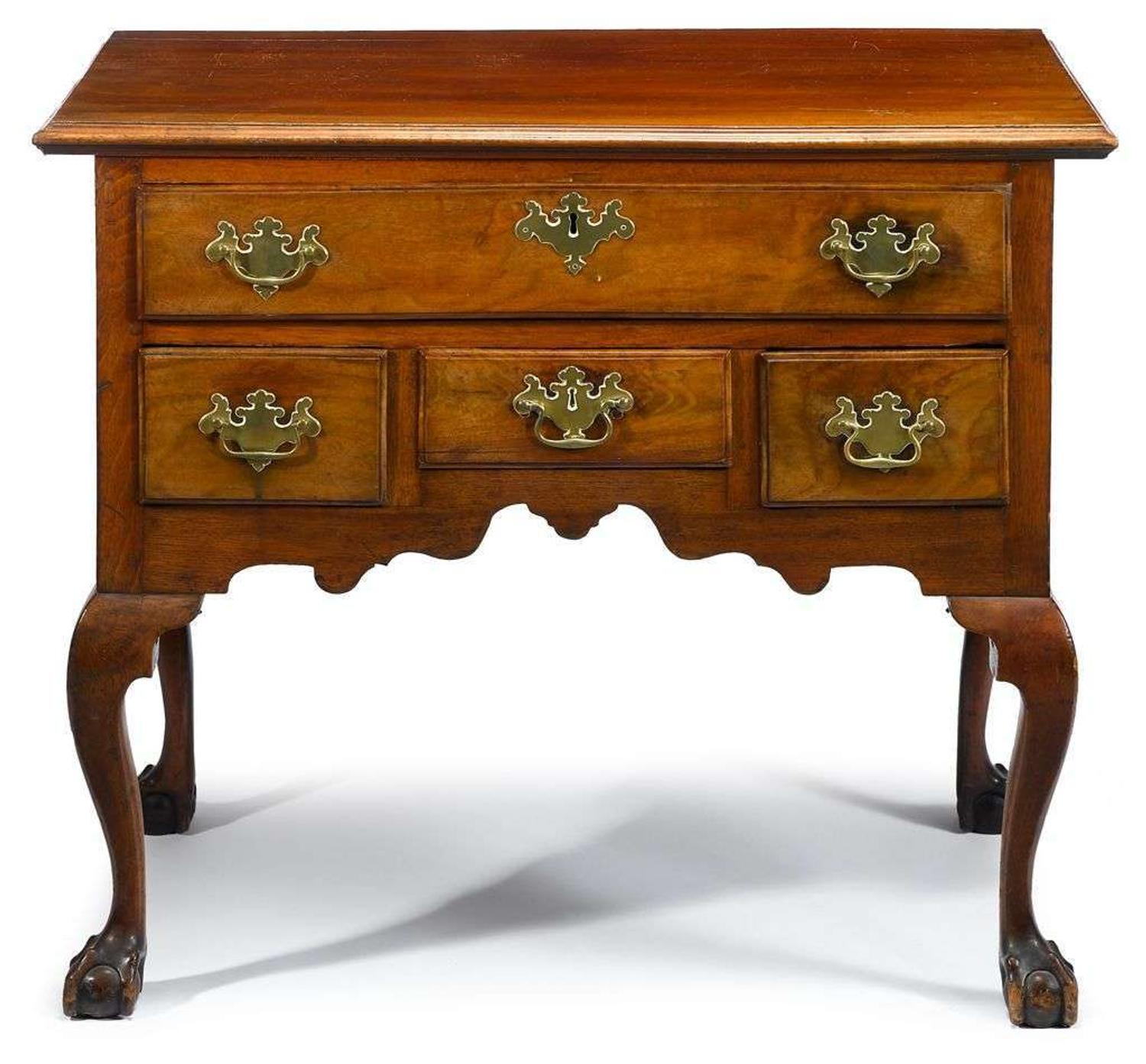 Chippendale carved and figured walnut dressing table philadelphia, pa, circa 1760