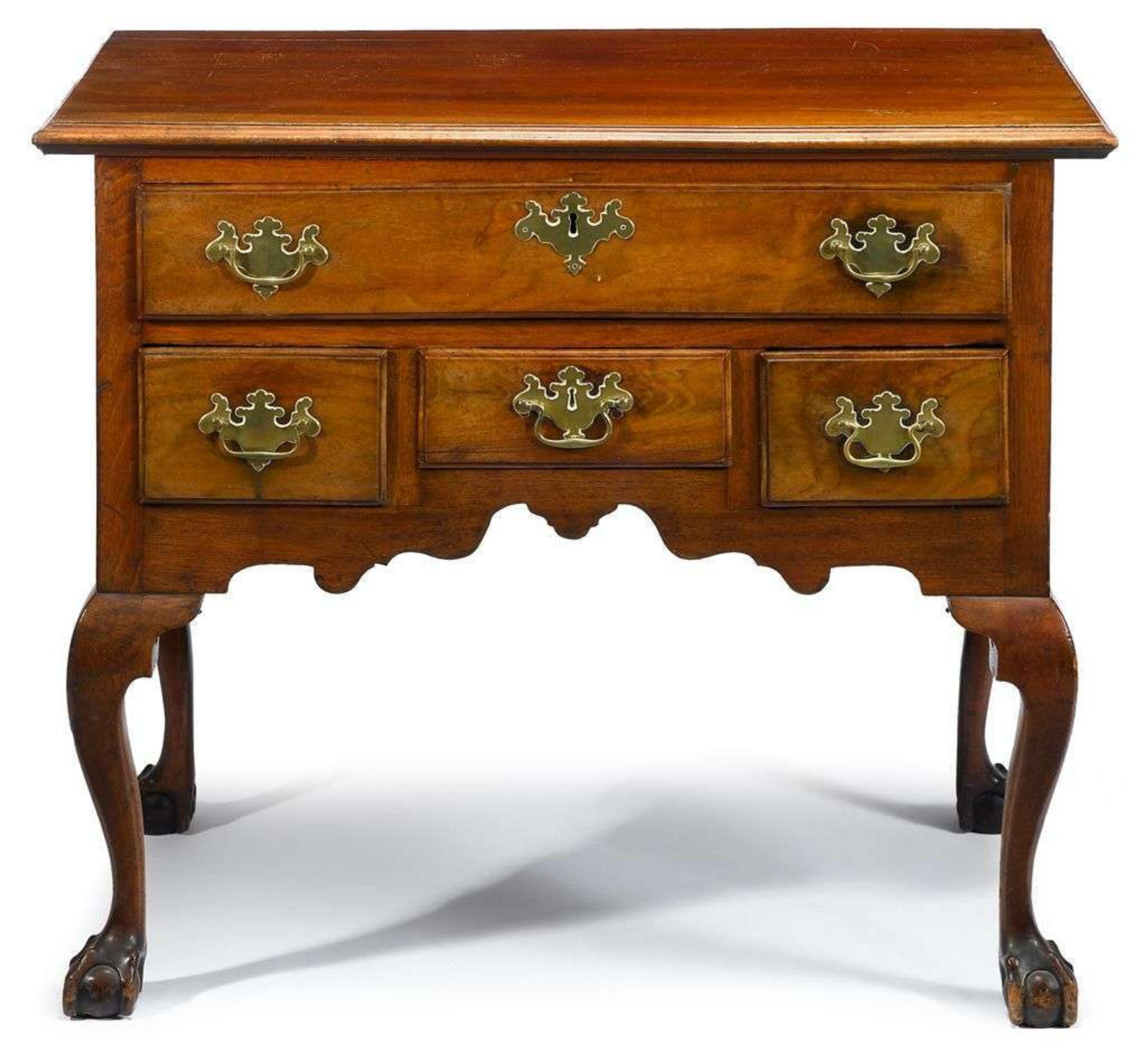 Chippendale carved and figured walnut dressing table philadelphia, pa, circa 1760