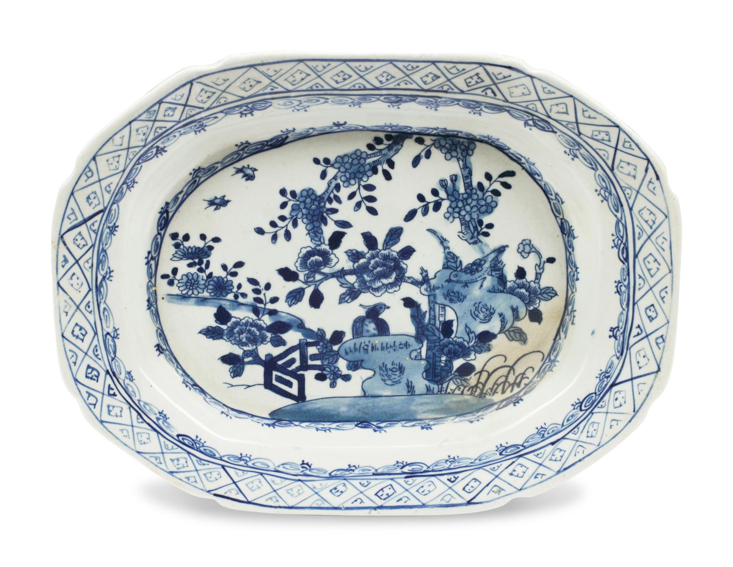 A Set of Four Chinese Export Blue and White Porcelain Tureens and Platters