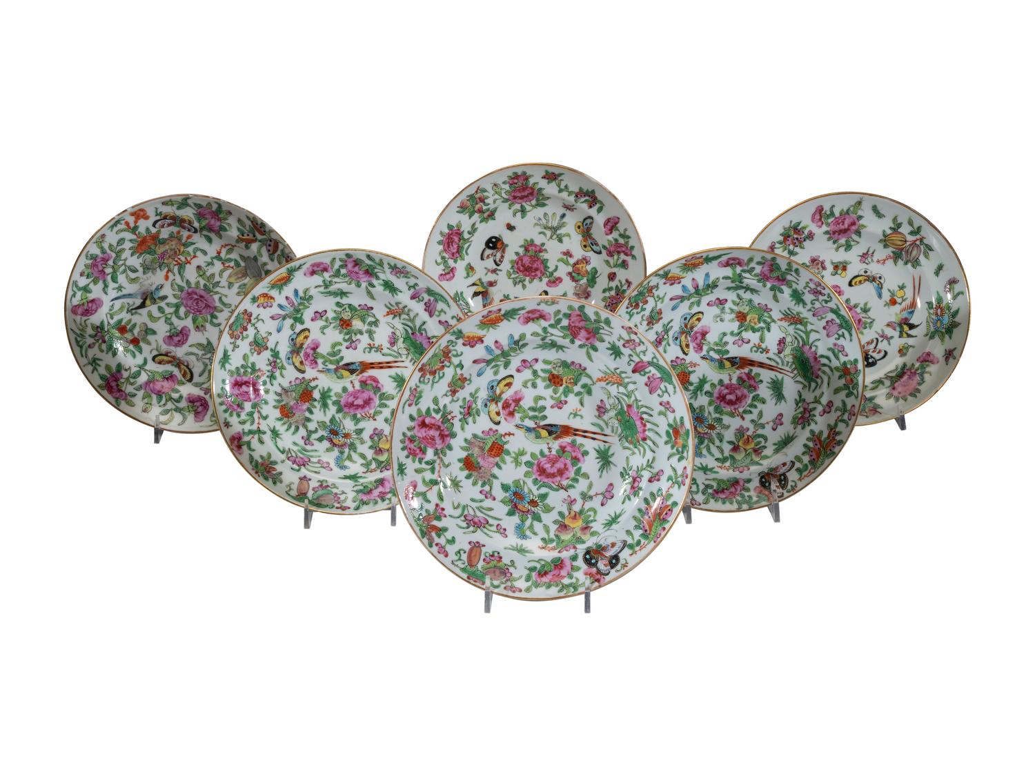 Eleven Chinese Export Porcelain Articles