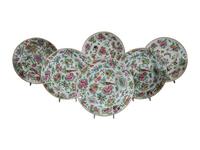 Eleven Chinese Export Porcelain Articles