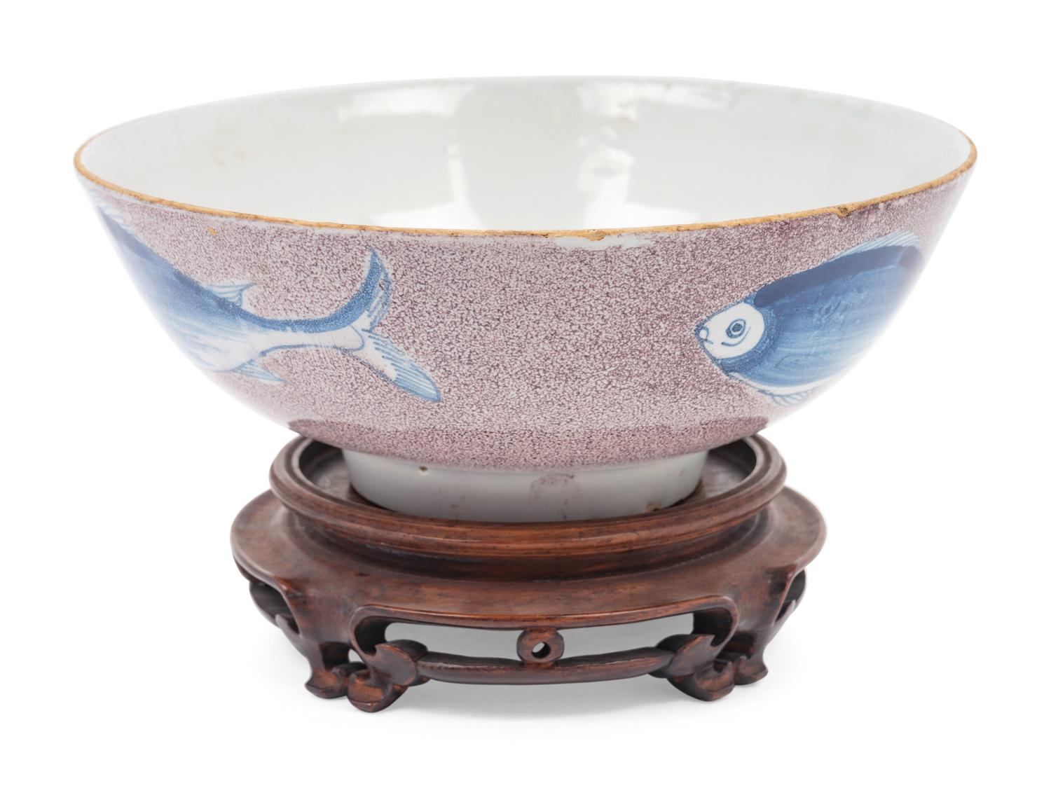 A Chinese Export Porcelain Bowl