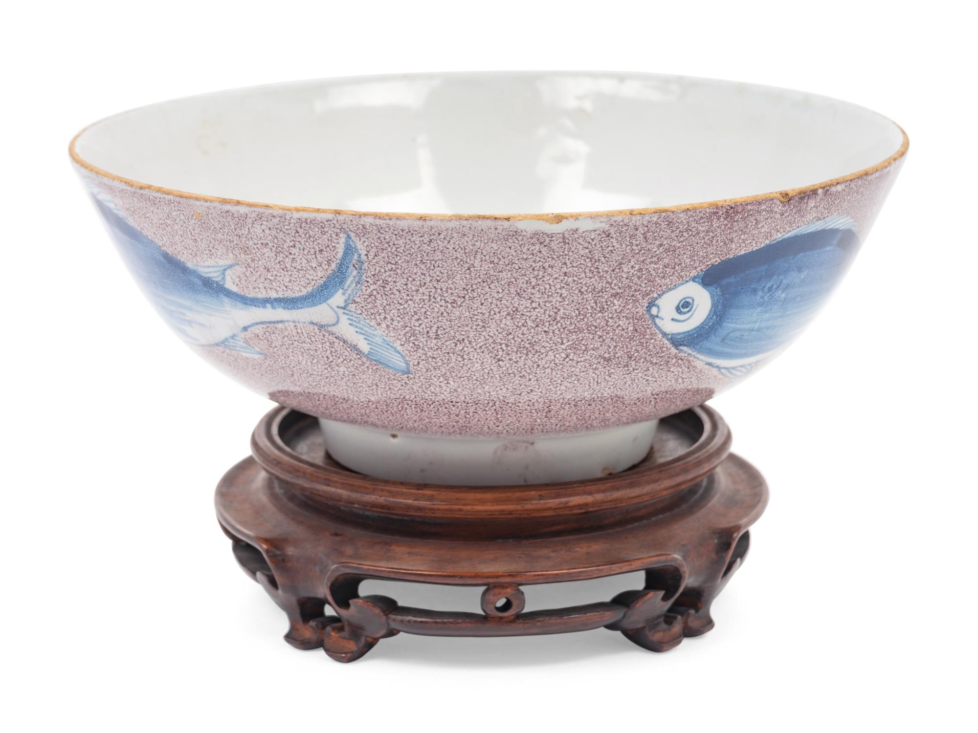 A Chinese Export Porcelain Bowl
