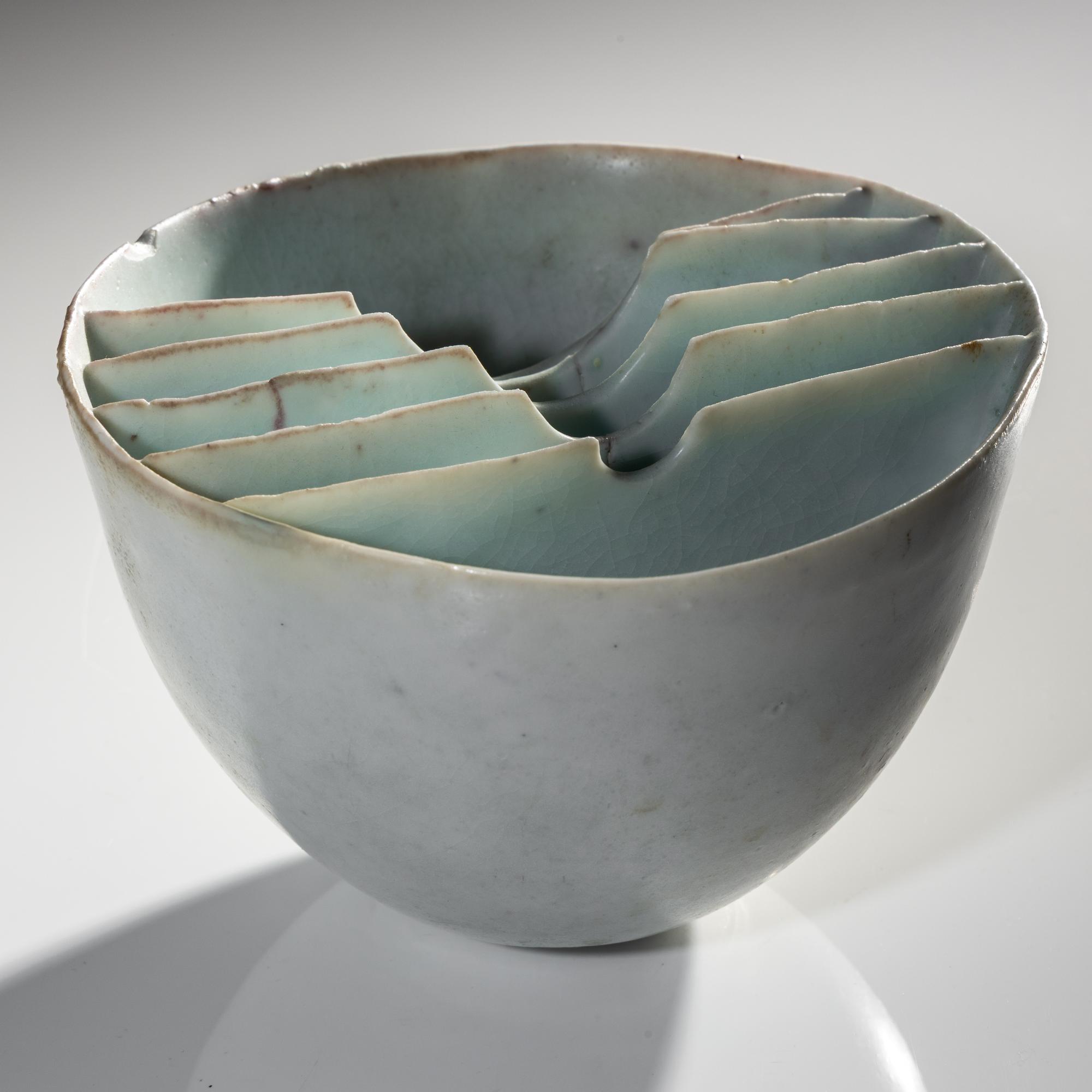 Bowl with fins, 1975