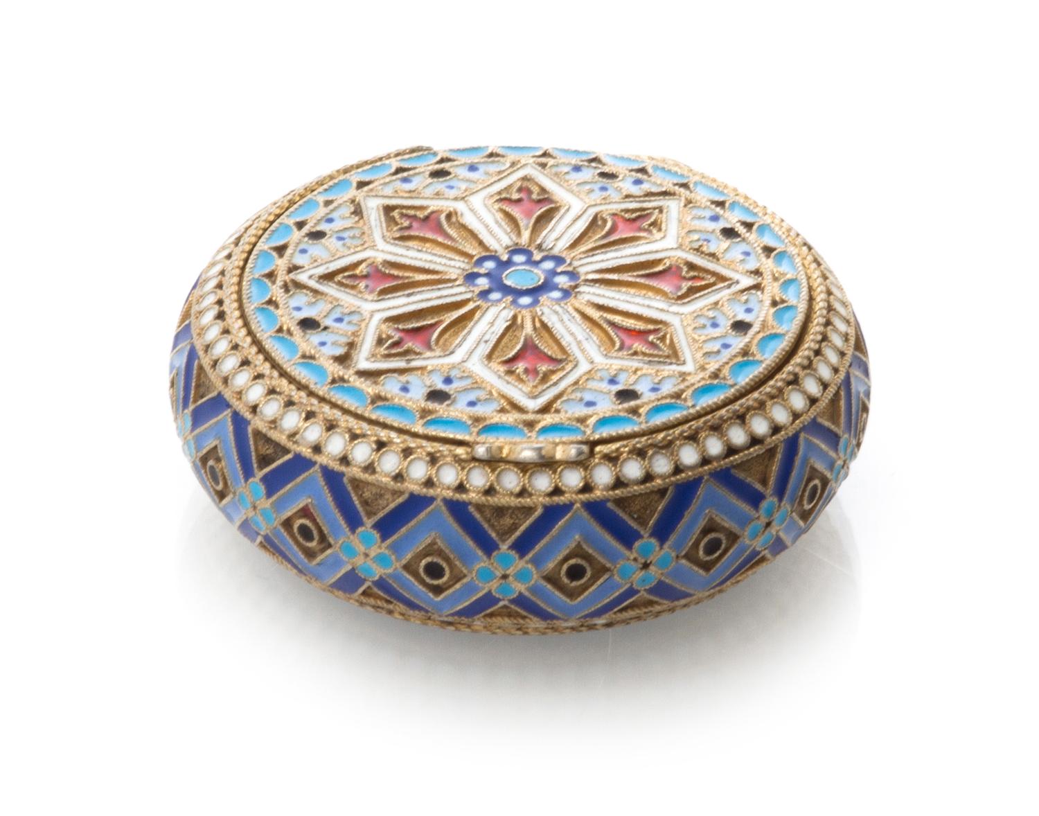 A Russian Silver and Enamel Snuff Box, Mark of Pavel Ochinnikov with Imperial warrant, Moscow, late 19th/early 20th century, of circula
