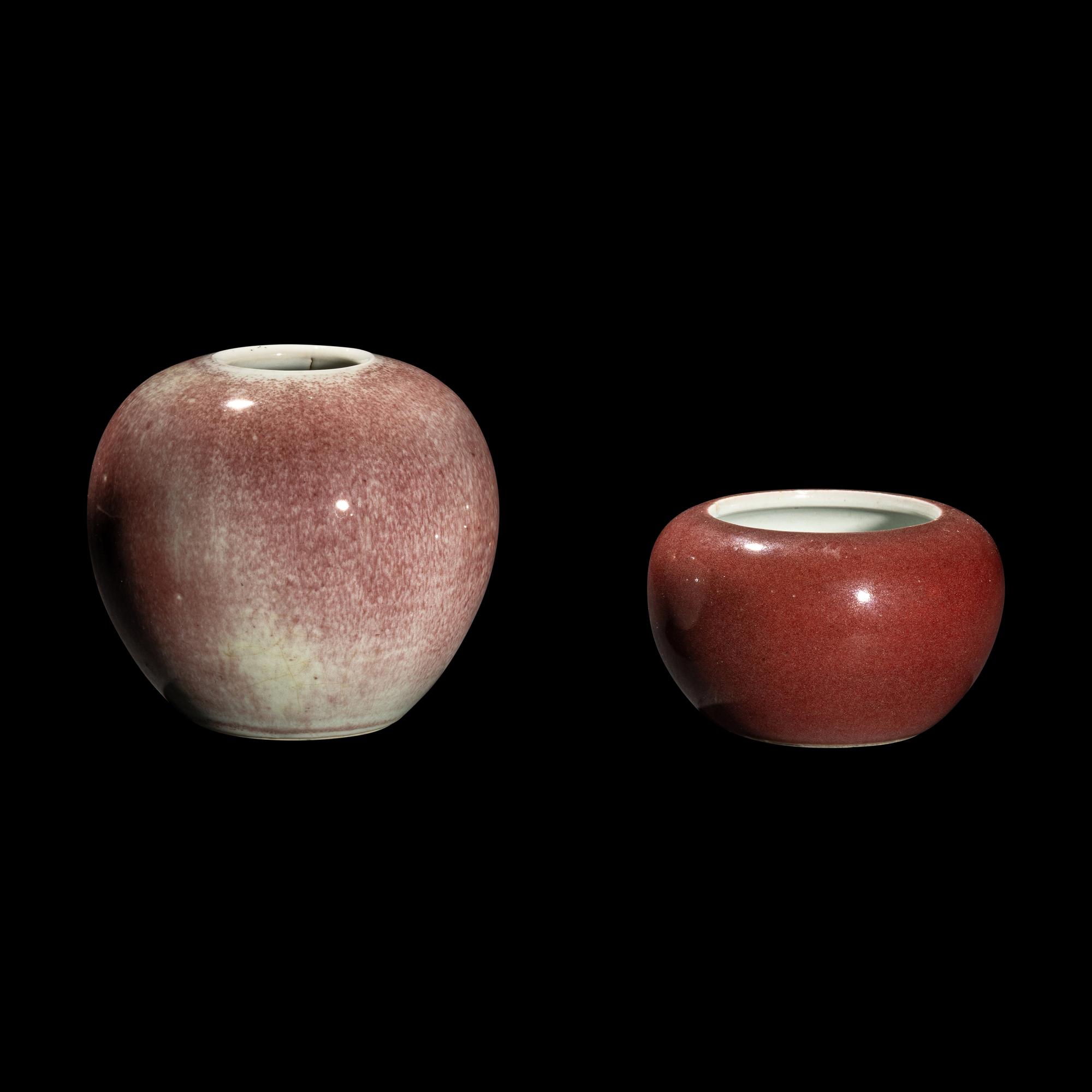 Two Chinese Red Glazed Porcelain Wares, 18th/19th Century 清中期 豇豆紅罐及寶石紅釉水呈