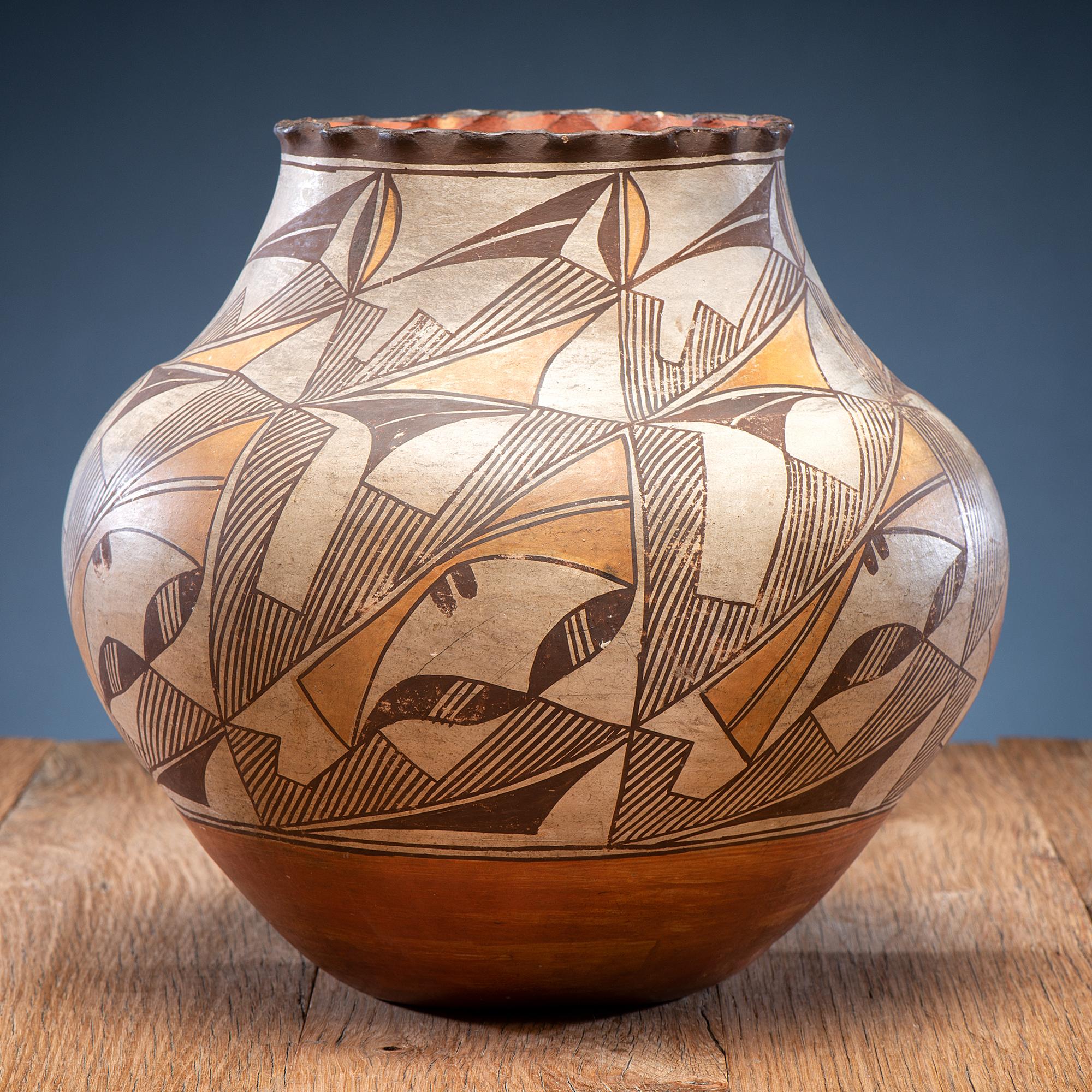 Acoma Pottery Olla, with Ruffled Rim