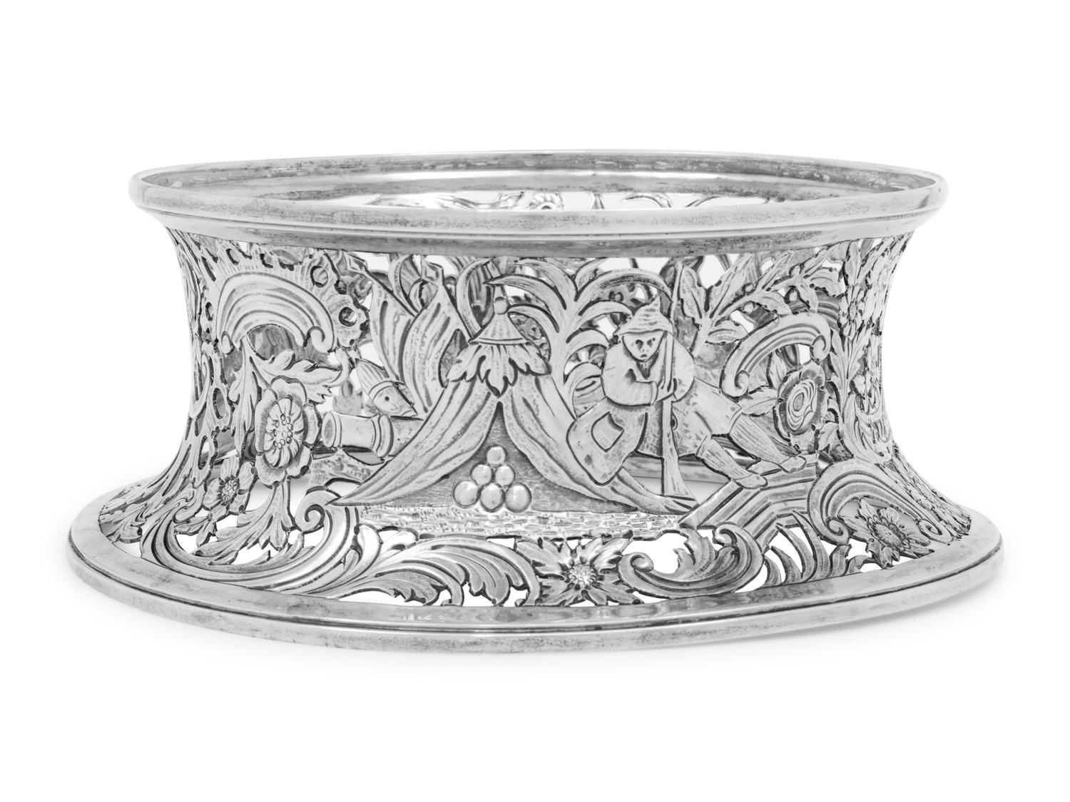 An Edwardian Silver Dish Ring