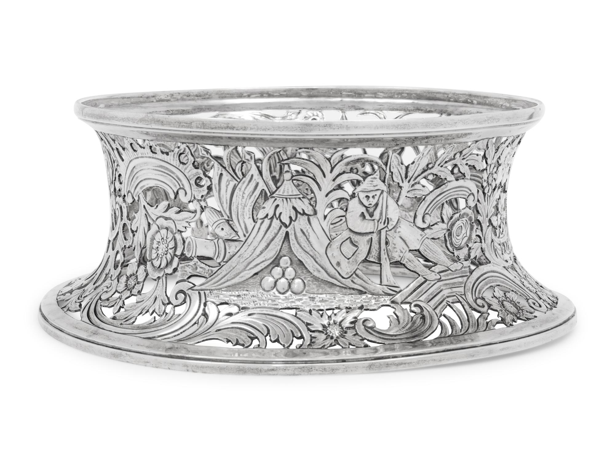 An Edwardian Silver Dish Ring