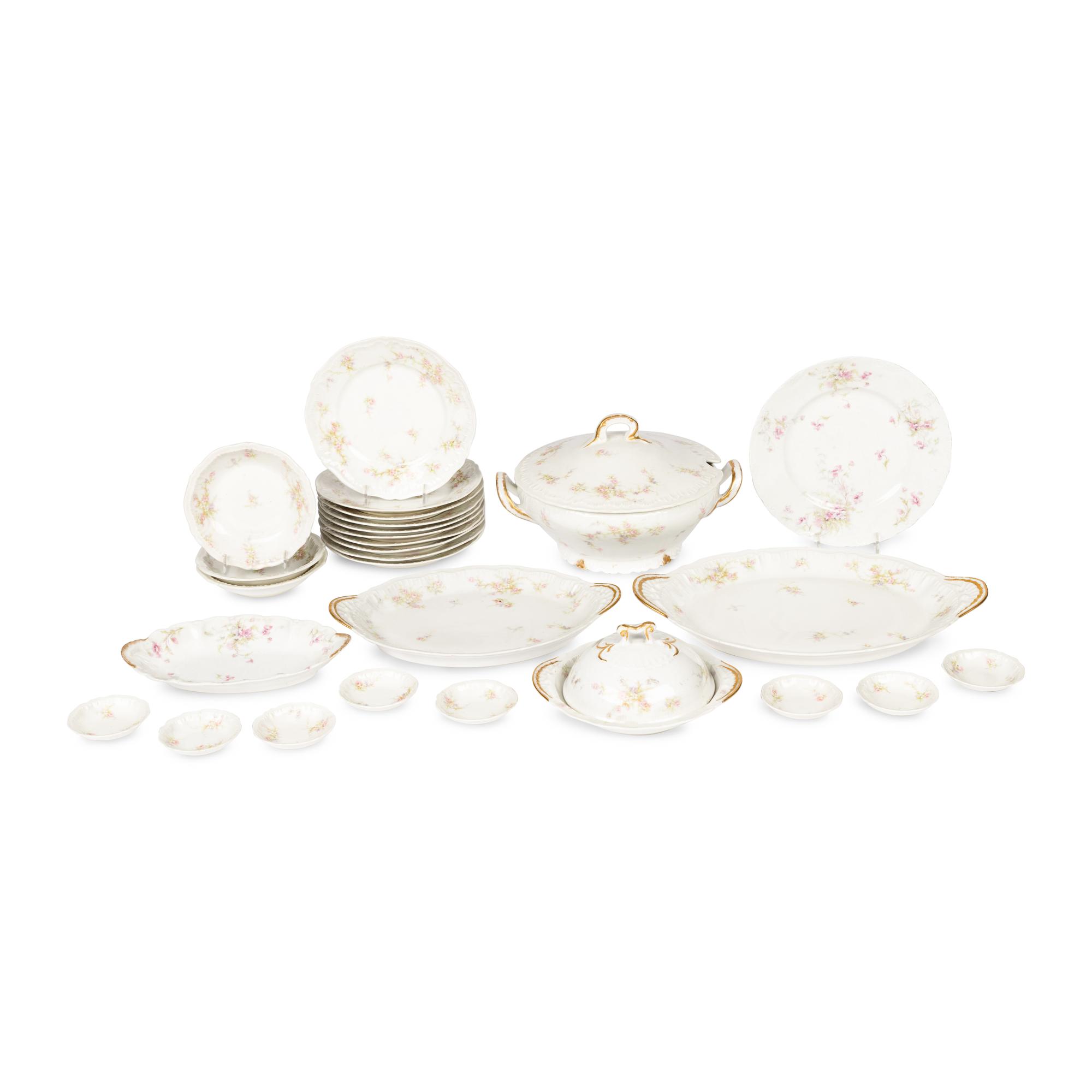 A Havilland-Limoges Porcelain Luncheon Service