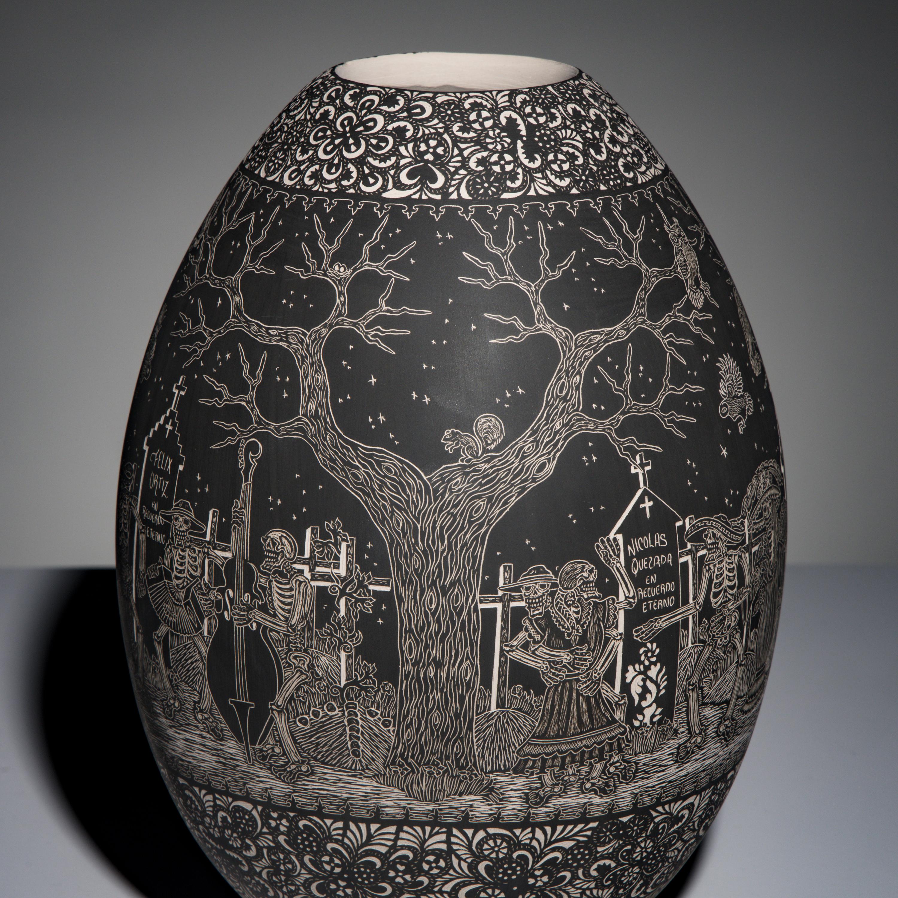 Hector Javier Martinez Mendez and Gabriela Perez de Martinez (Mata Ortiz, 20th century) — Black-on-Cream Sgraffito Pottery Jar, Remembering Artist Past - Night