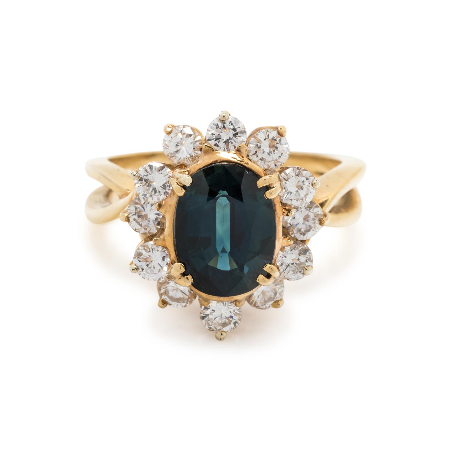 SAPPHIRE AND DIAMOND RING