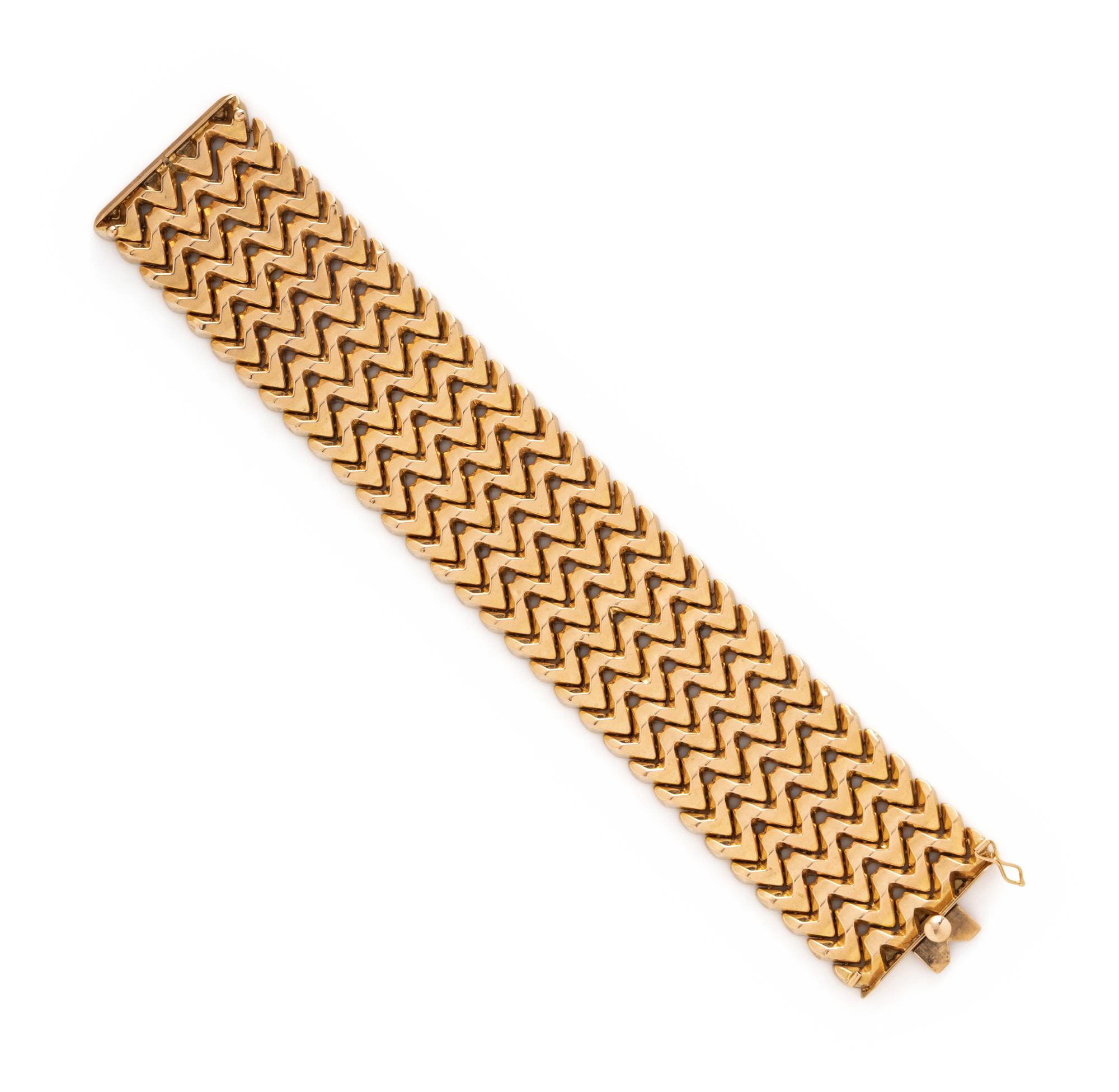 ITALIAN, YELLOW GOLD FANCY LINK BRACELET