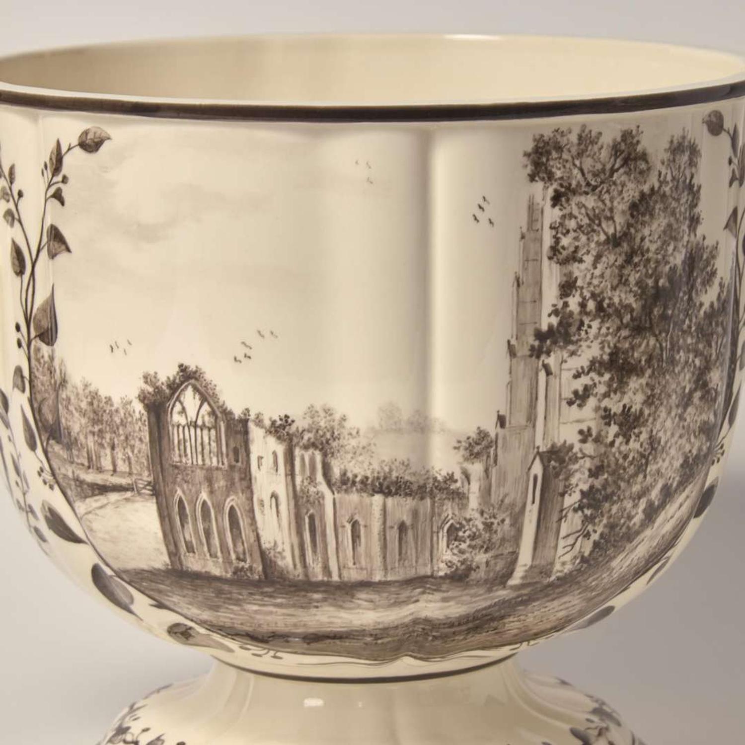 A Wedgwood Queensware Reproduction Frog Service Glacier UK, 1995