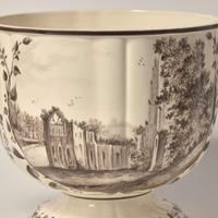 A Wedgwood Queensware Reproduction Frog Service Glacier UK, 1995