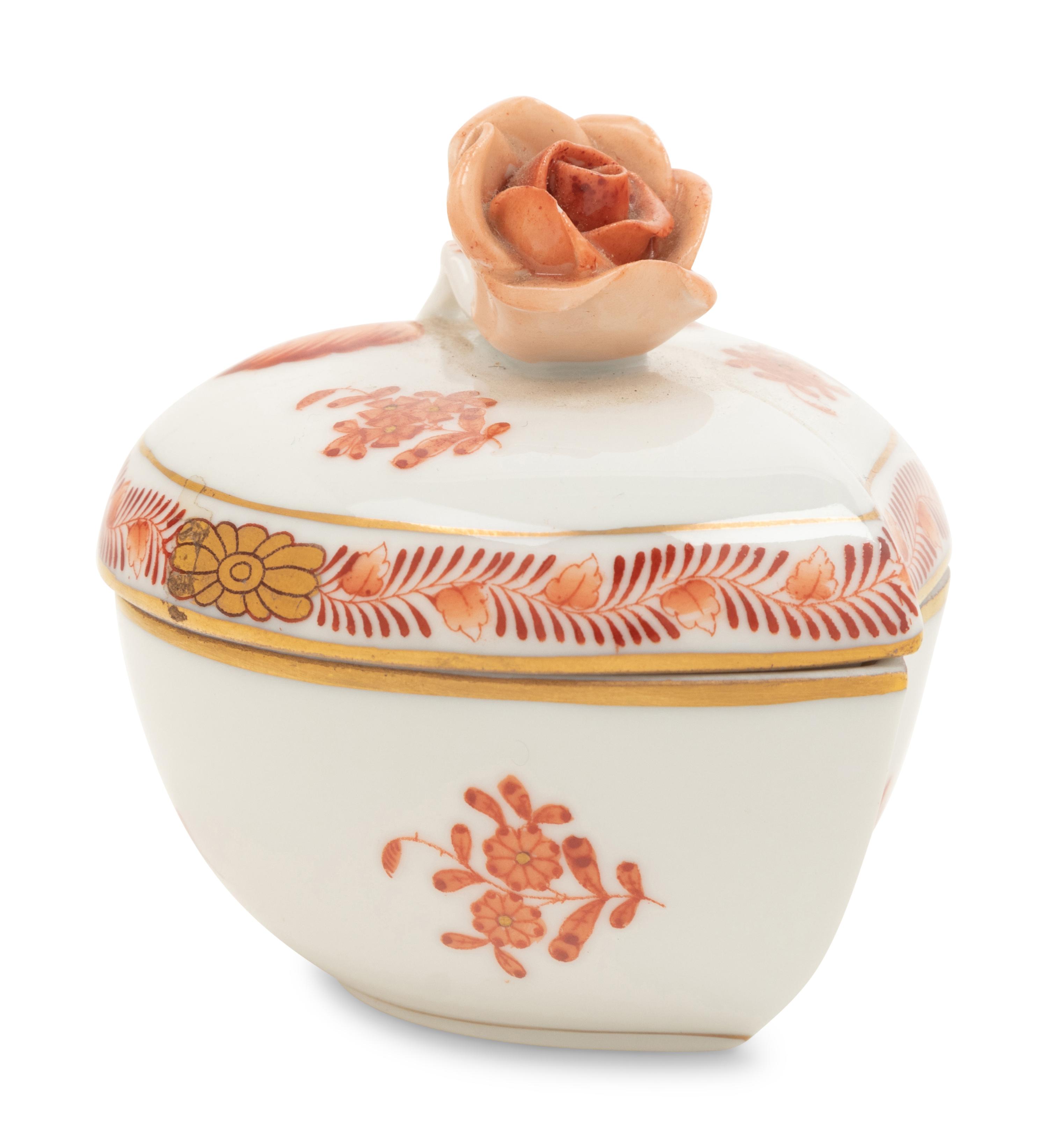 A Herend Porcelain Chinese Bouquet Rust Trinket Box