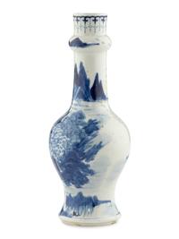 A Chinese Blue and White Porcelain Vase