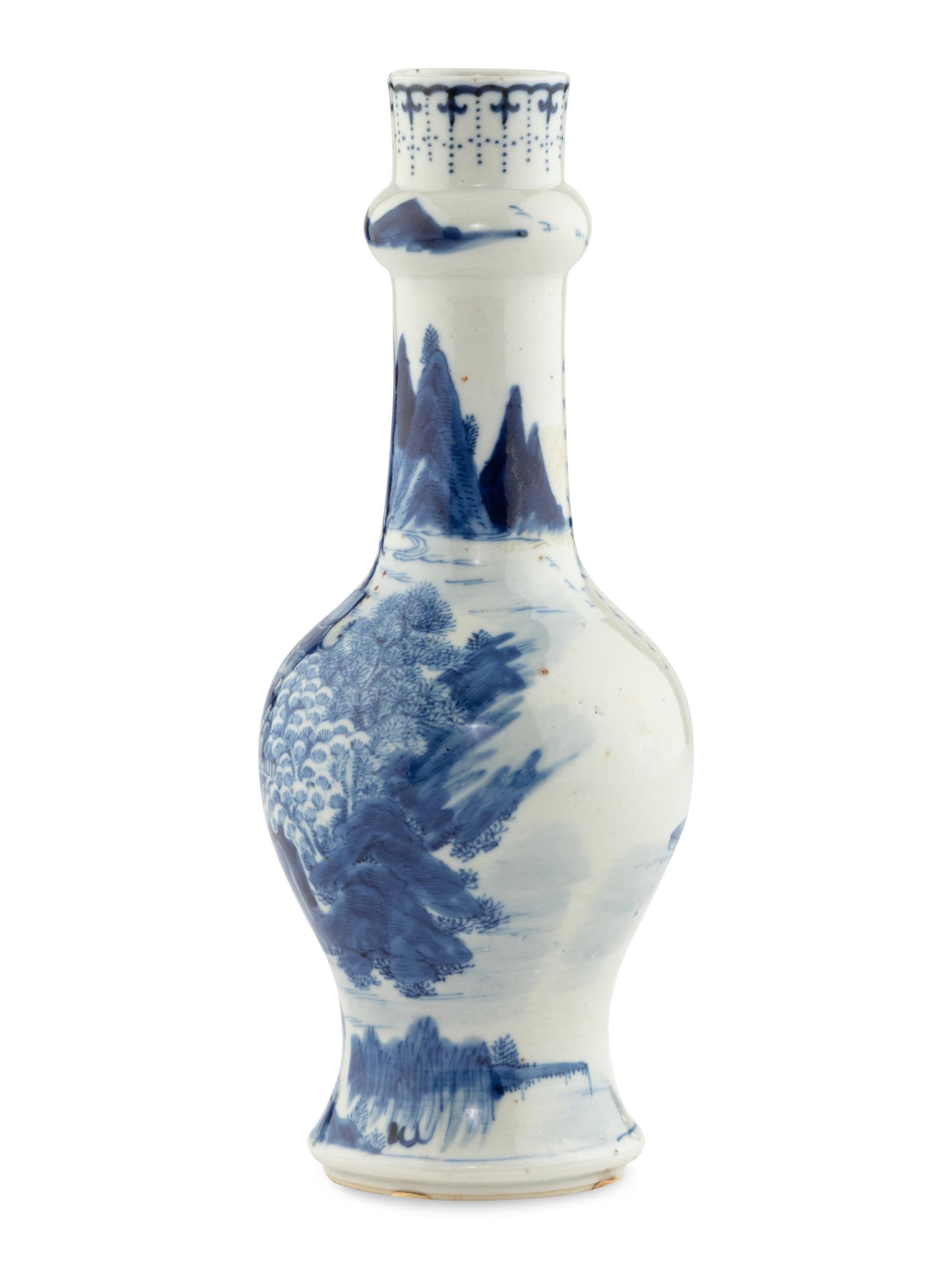 A Chinese Blue and White Porcelain Vase