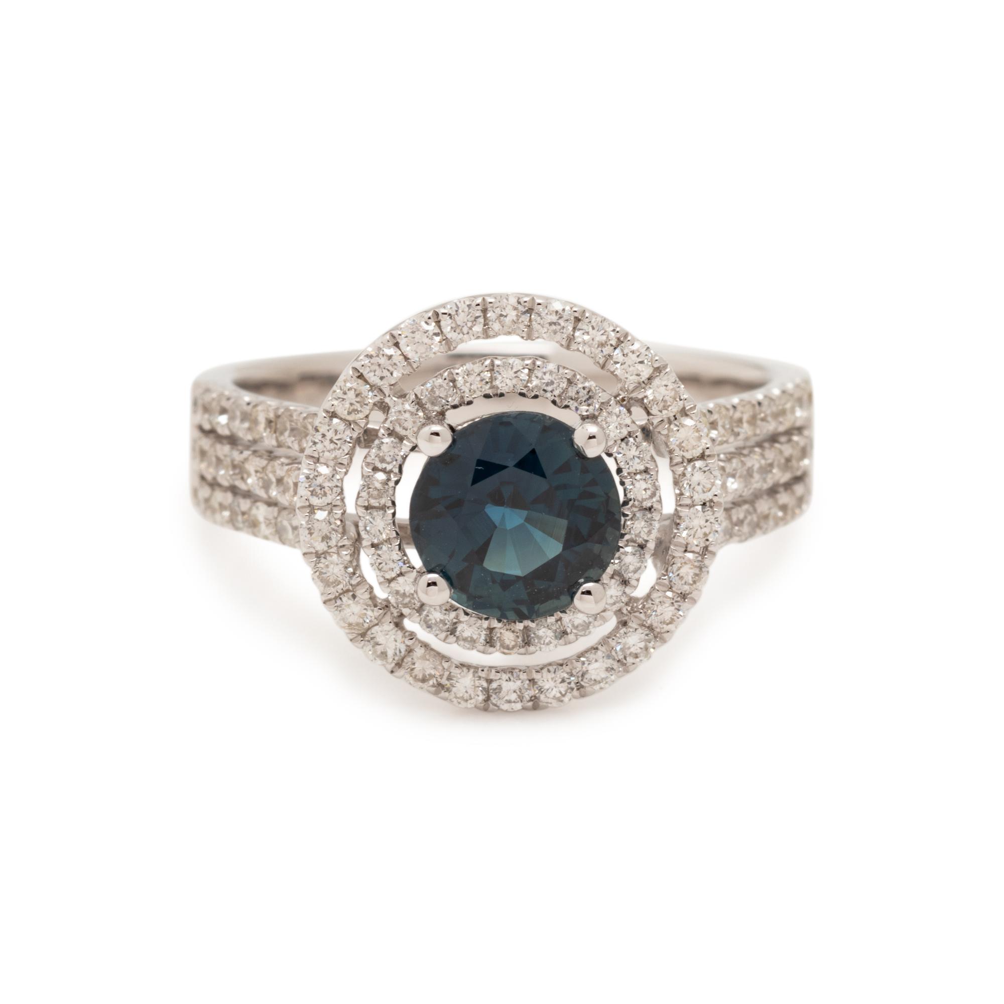 SAPPHIRE AND DIAMOND RING