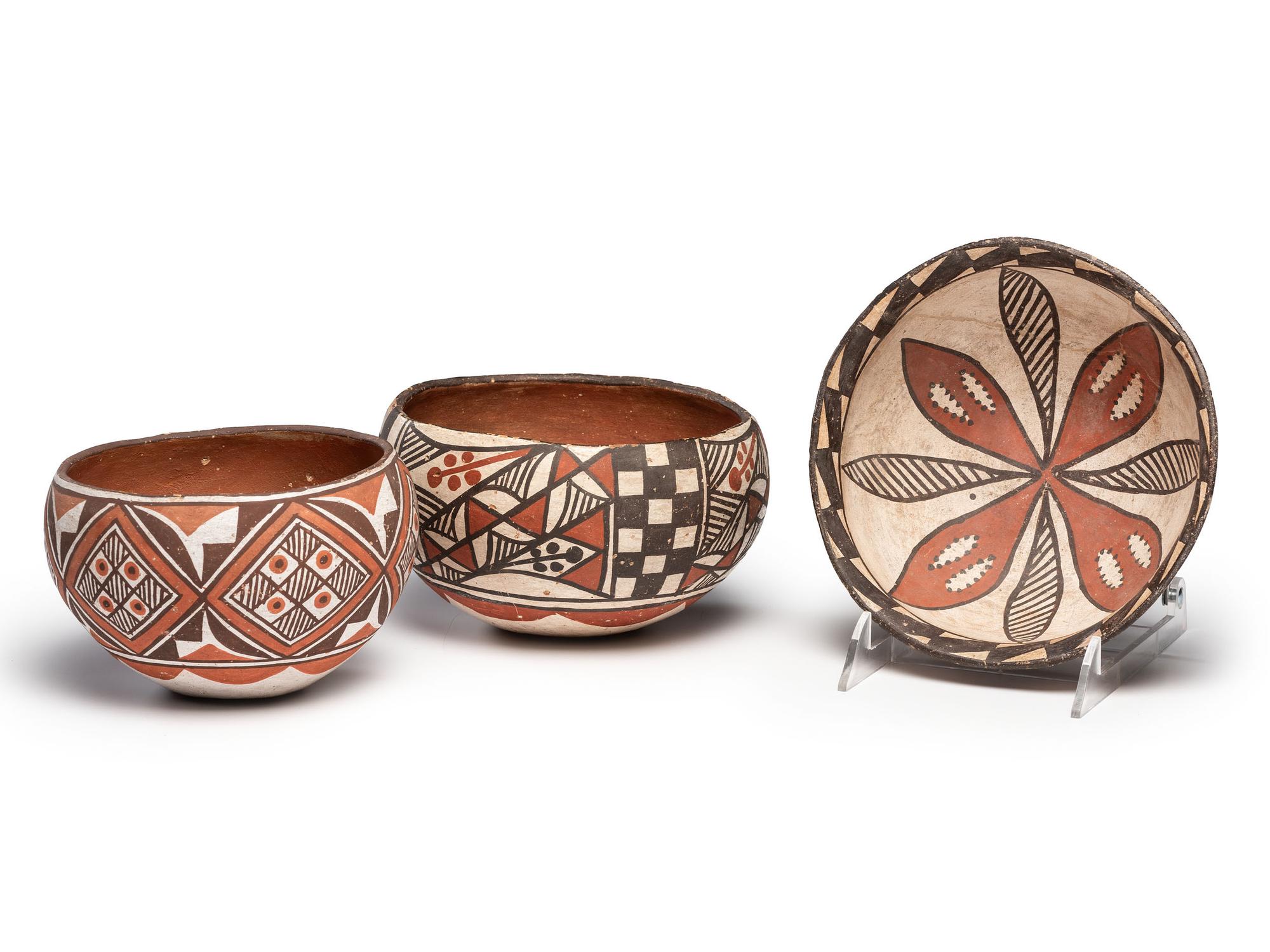Isleta Pottery