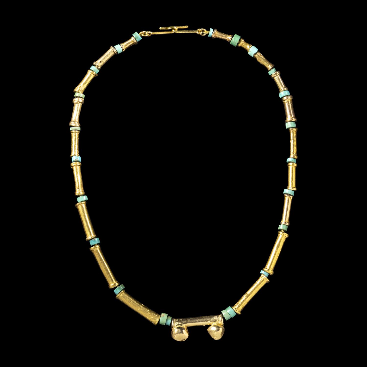 A Chimu Gold Alloy and Shell Necklace