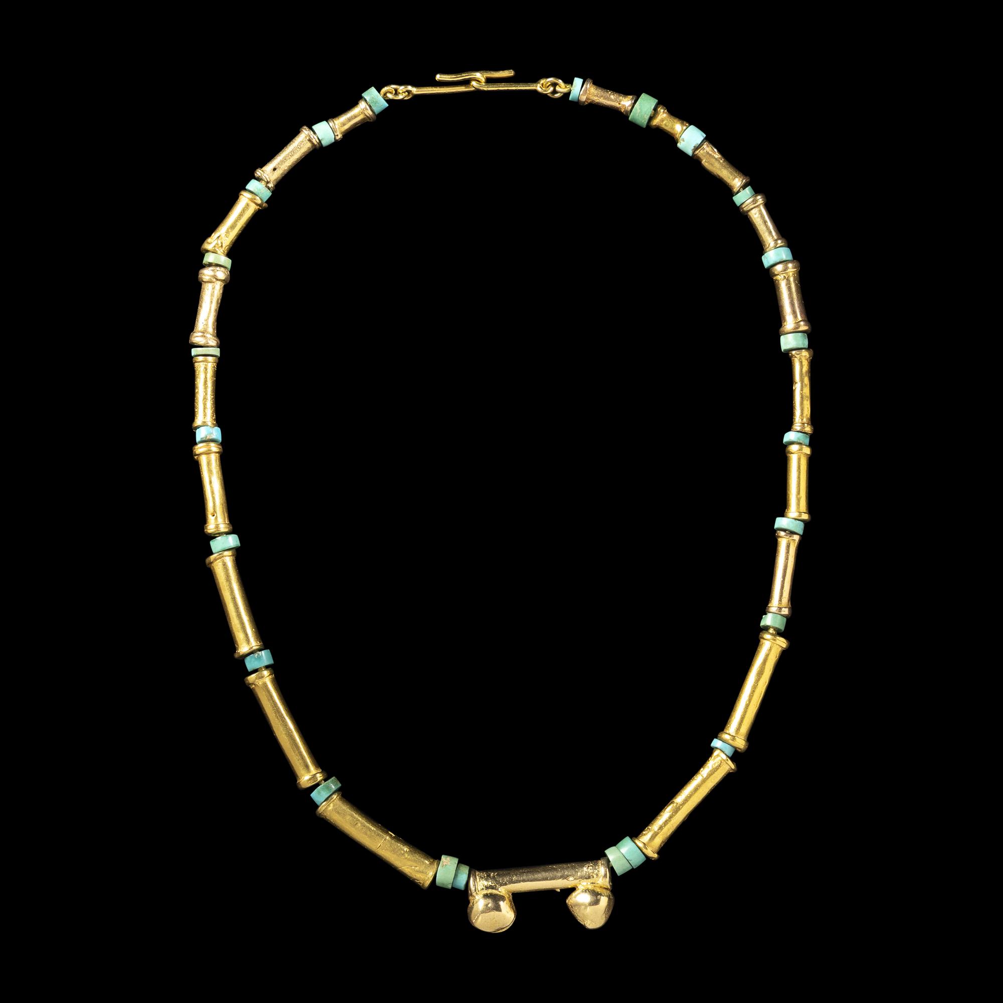 A Chimu Gold Alloy and Shell Necklace