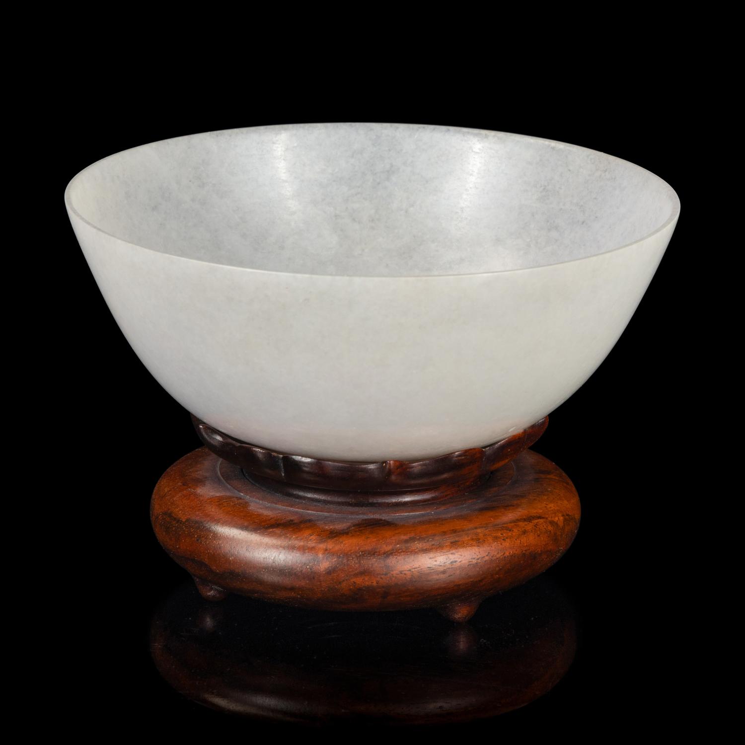 A Chinese White Jade Bowl, 19th-20th Century 晚清-民國 白玉碗