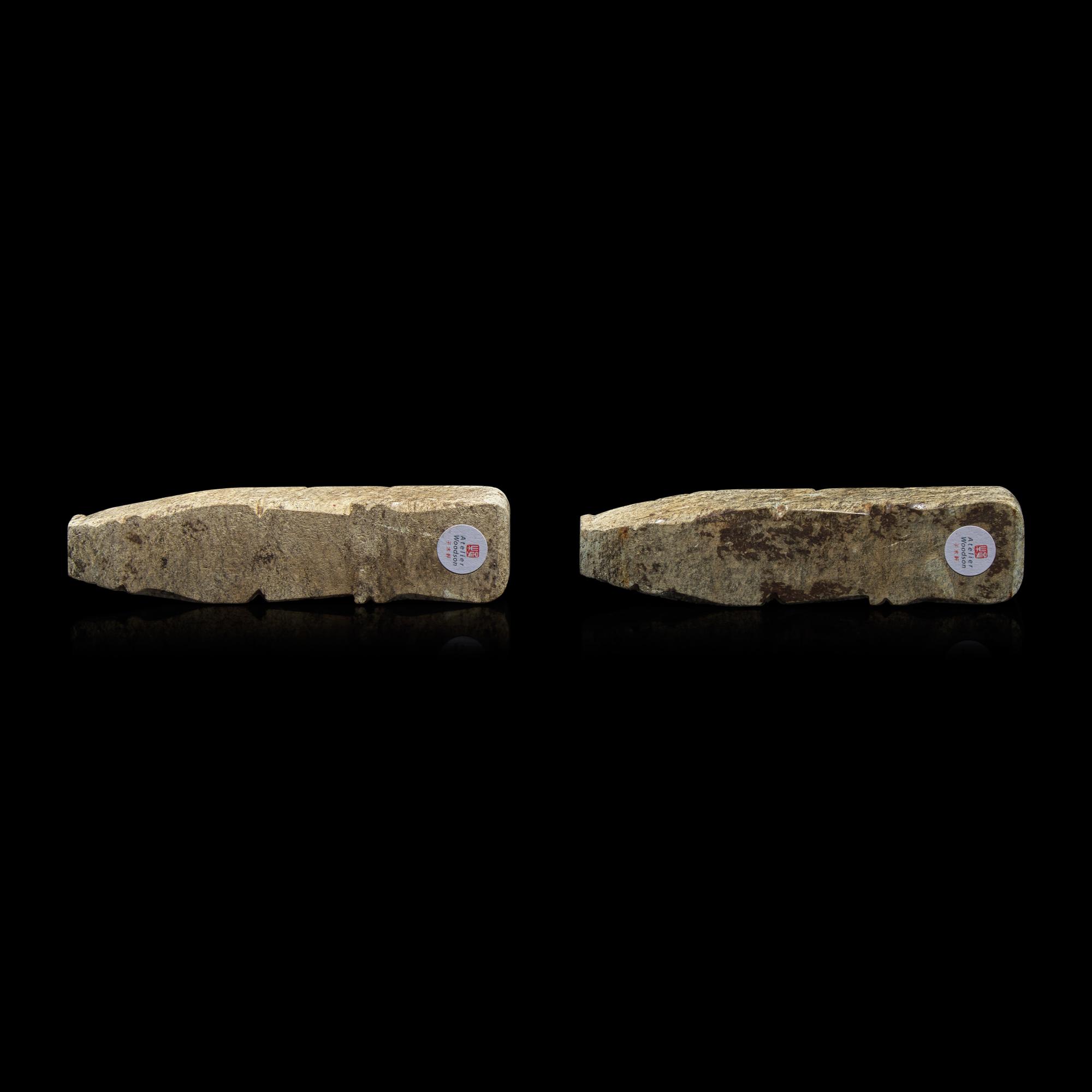 A Pair of Chinese Jade Pigs, Possibly Han Dynasty 或為漢 玉豬握一對