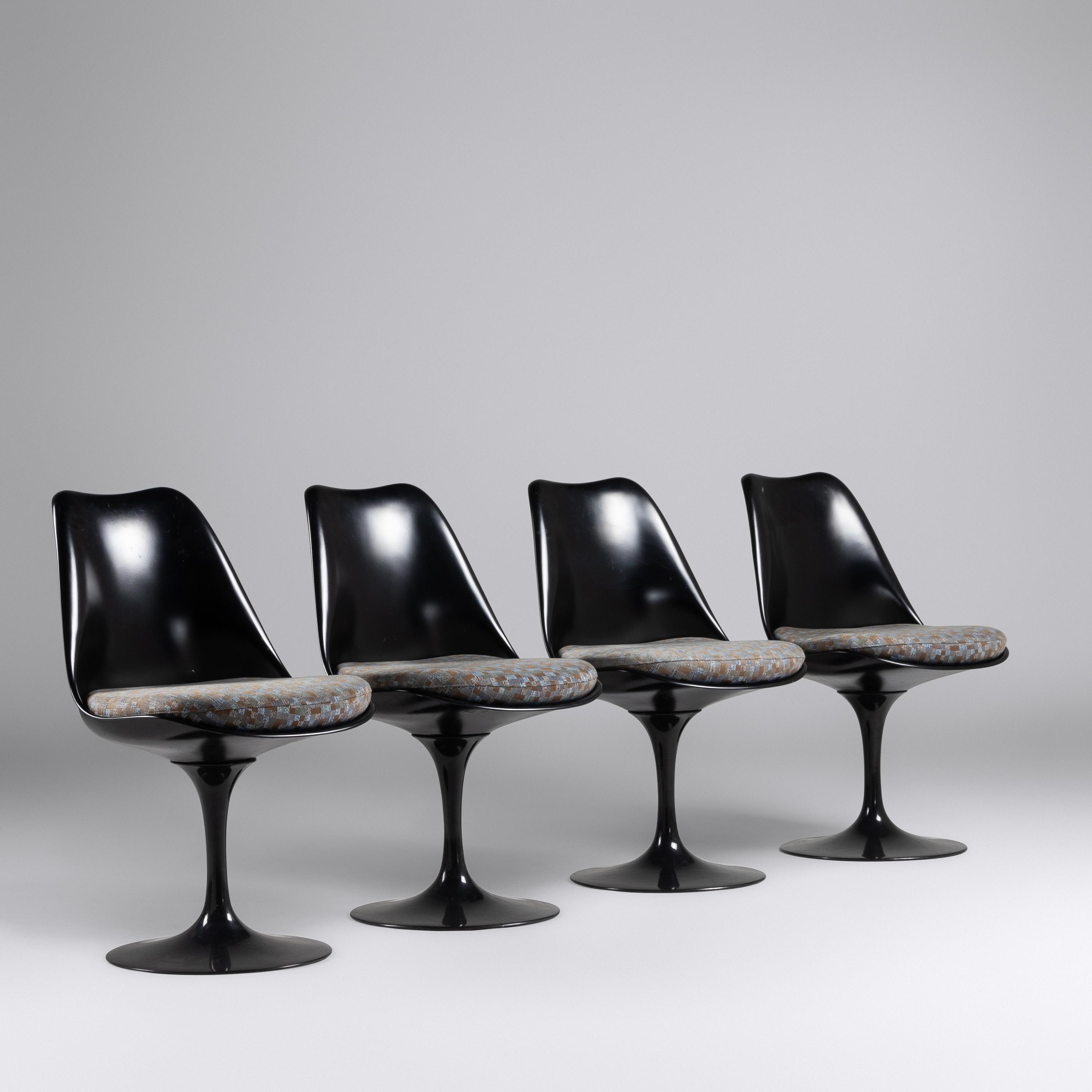 Set of Four 'Tulip' Dining Chairs Knoll, USA