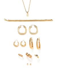 COLLECTION OF YELLOW GOLD JEWELRY