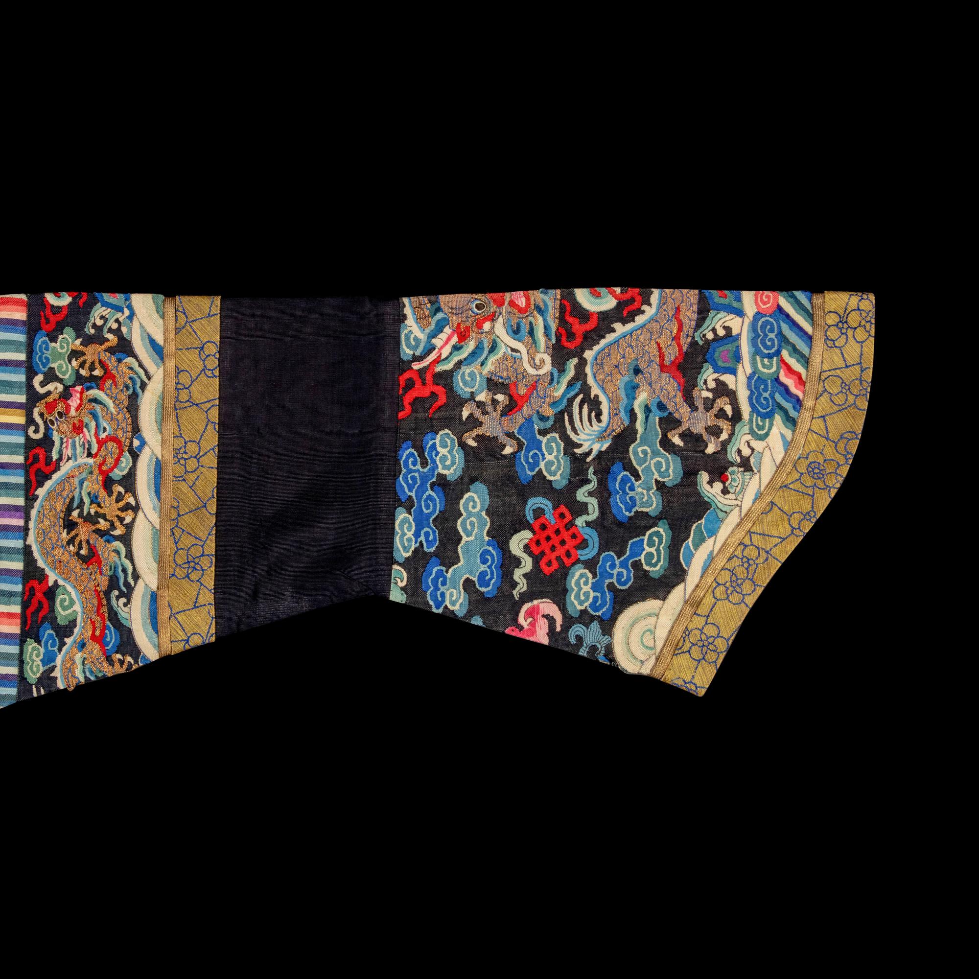 A Chinese Red Ground Kesi Silk Dragon Robe, Jifu, 19th Century 清晚期 紅地緙絲龍紋吉服