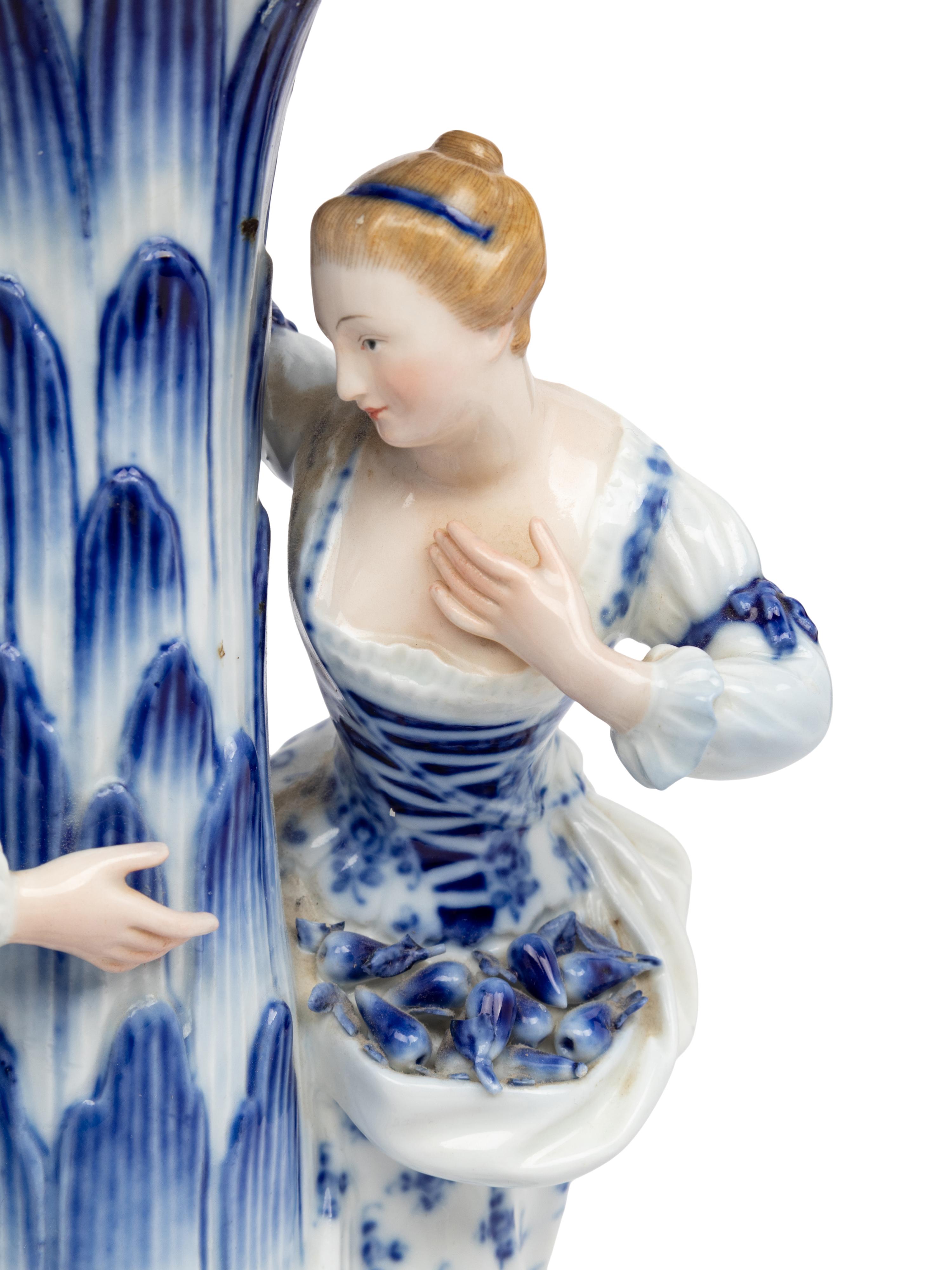 A Meissen Porcelain Centerpiece