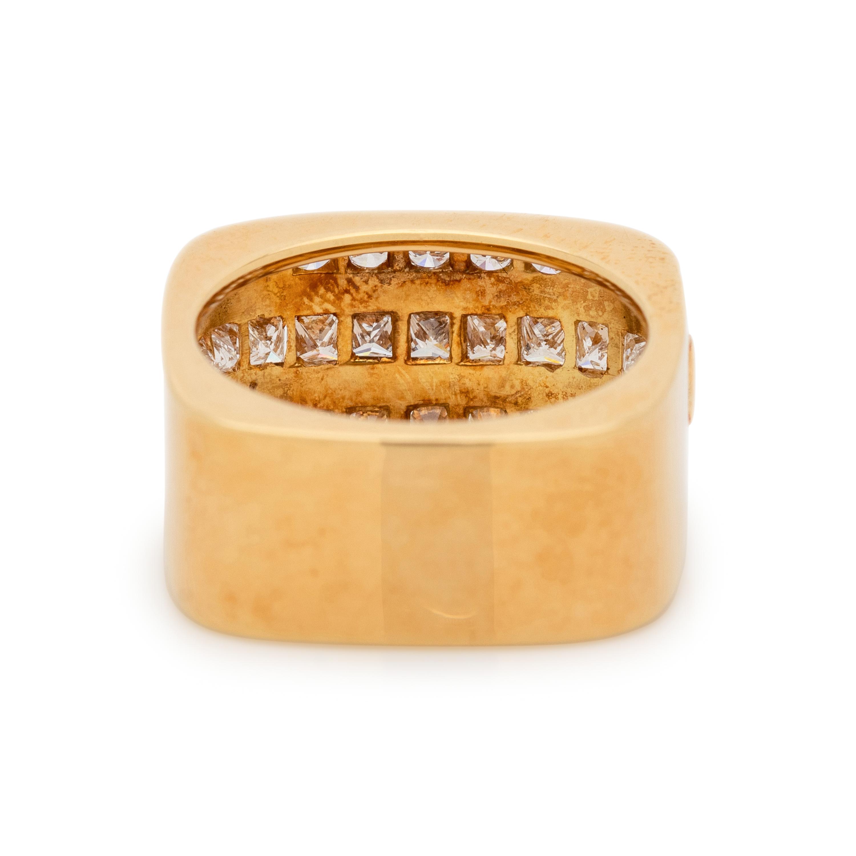 SCHLUGER, YELLOW GOLD AND DIAMOND RING