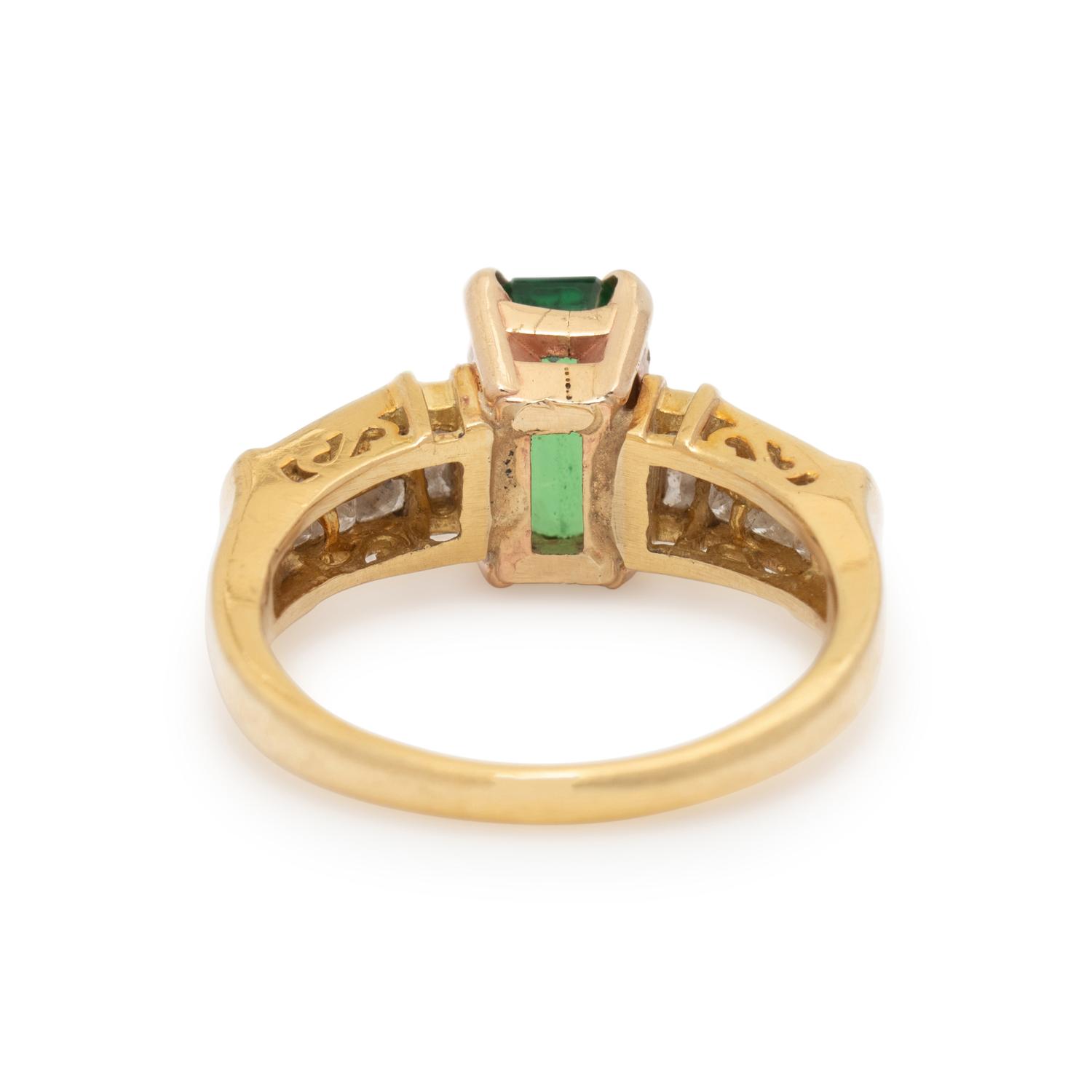 TSAVORITE GARNET, DIAMOND, AND YELLOW GOLD RING