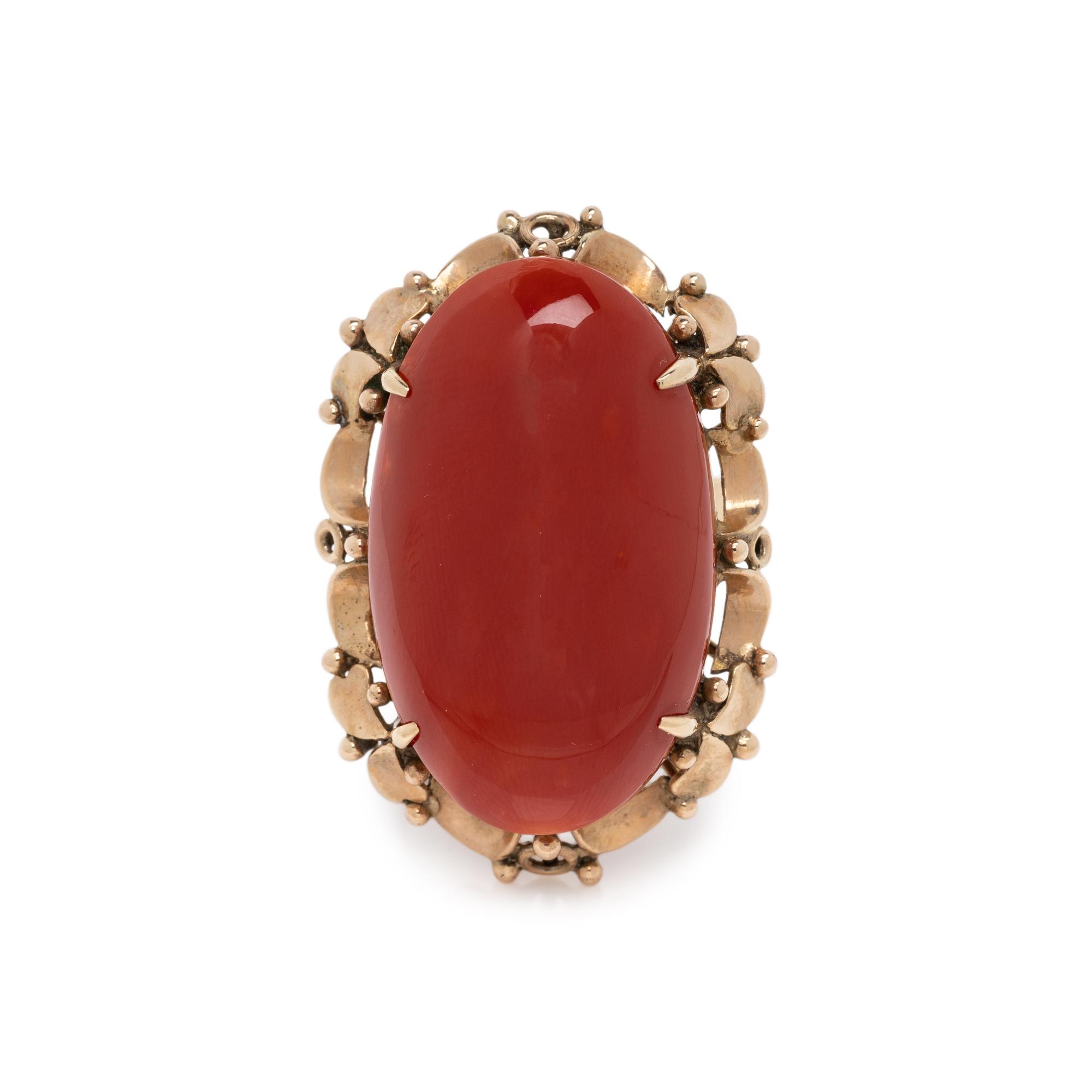 YELLOW GOLD AND CORAL RING