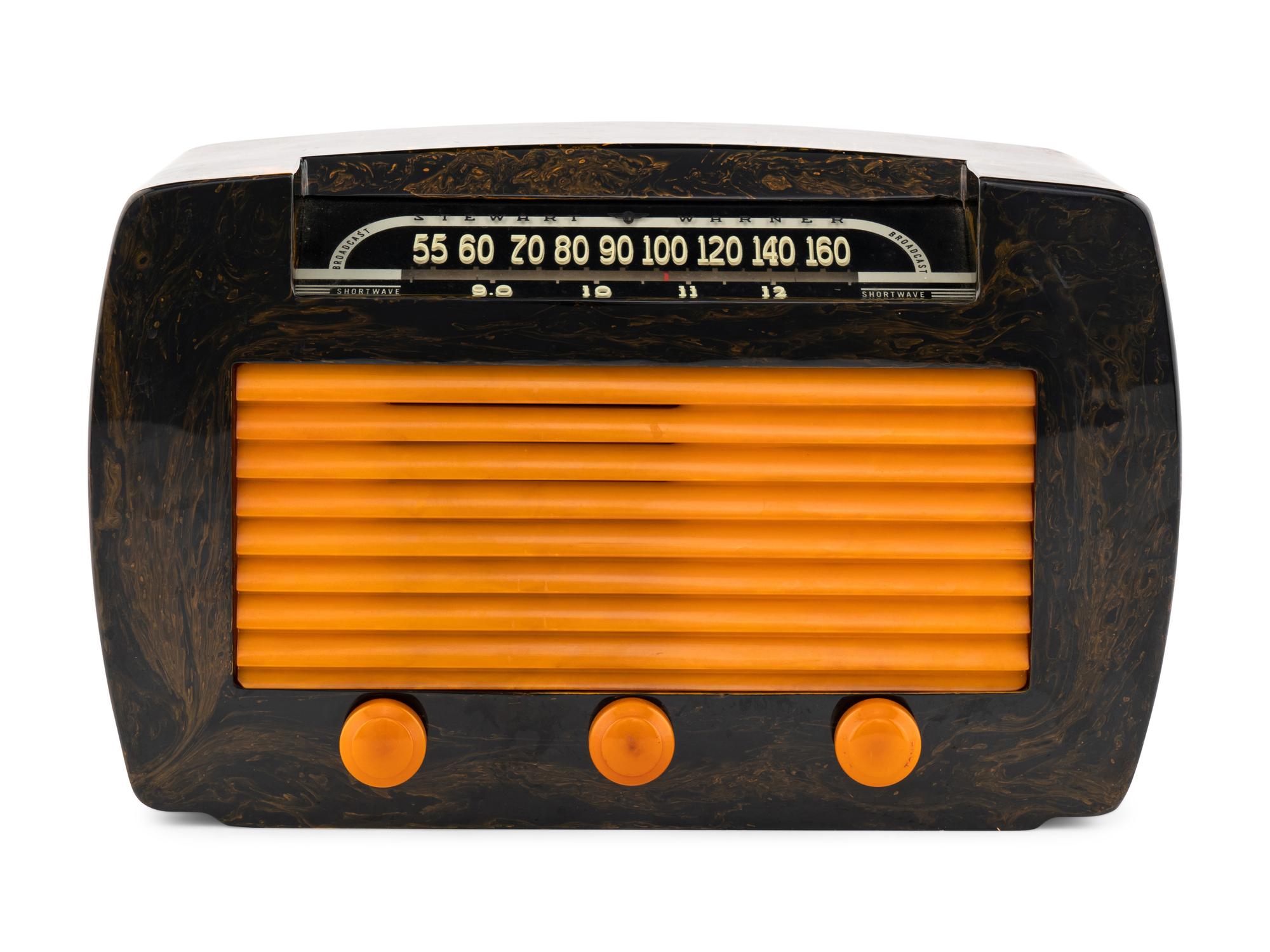 A Stewart Warner 62T36 Radio