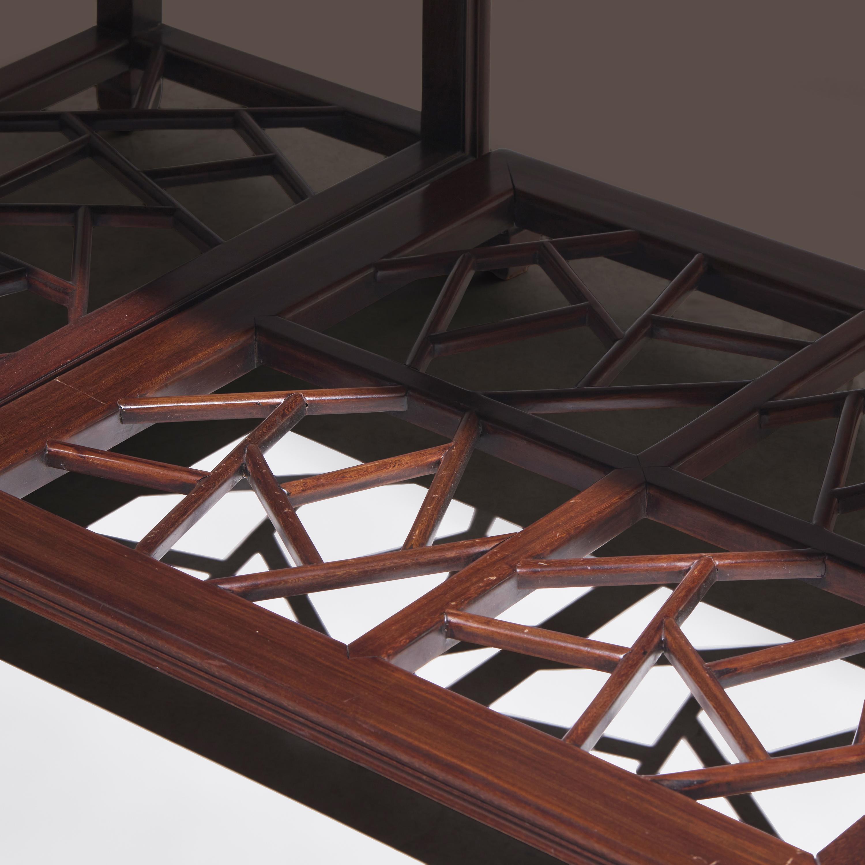 A Chinese Hardwood Double Pedestal Desk, 20th Century 二十世紀 硬木冰梅紋書桌