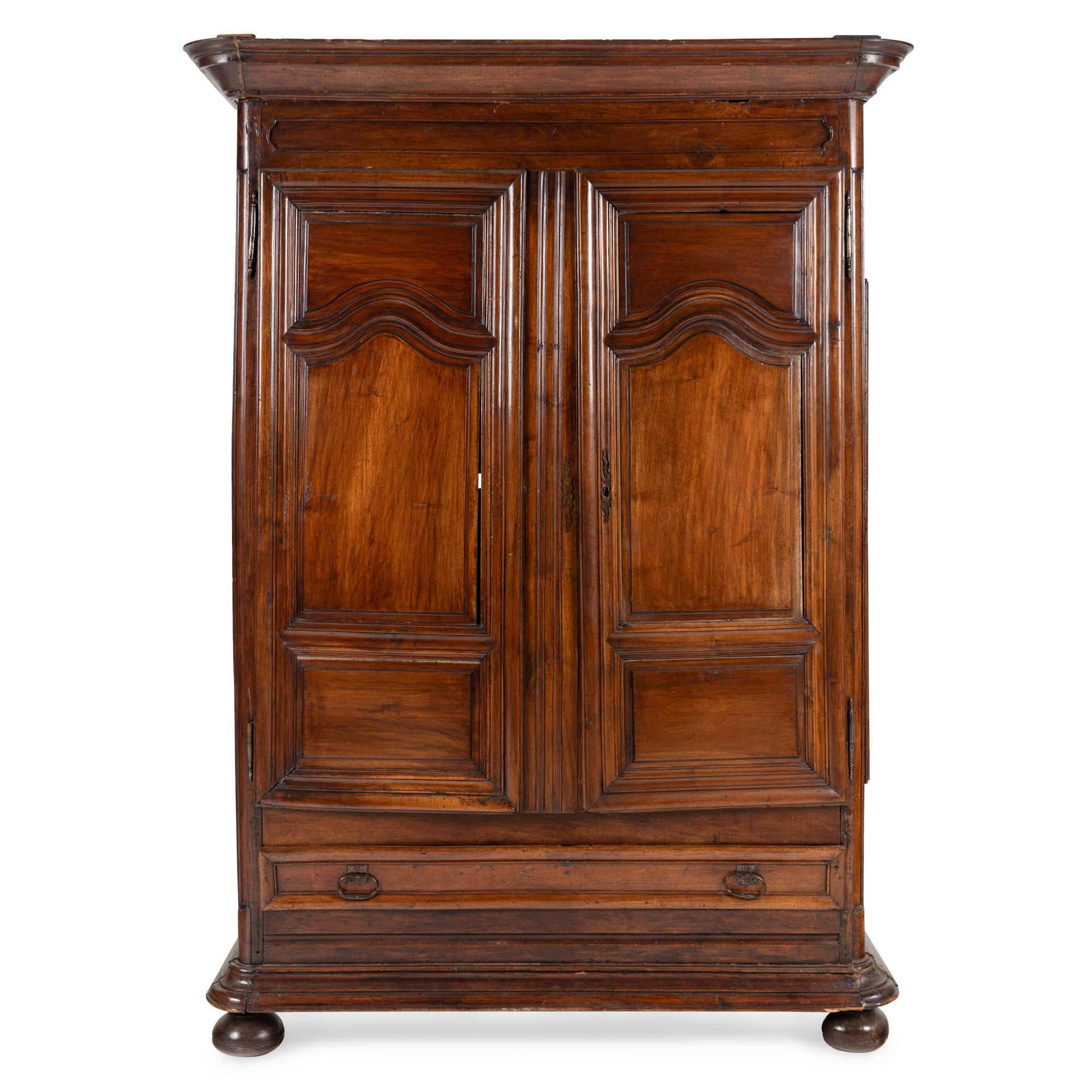A Continental Walnut Kast