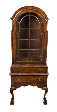A William and Mary Style Walnut Vitrine Height 72 x width 28 1/2 x depth 15 1/4 inches. — 18TH/19TH CENTURY