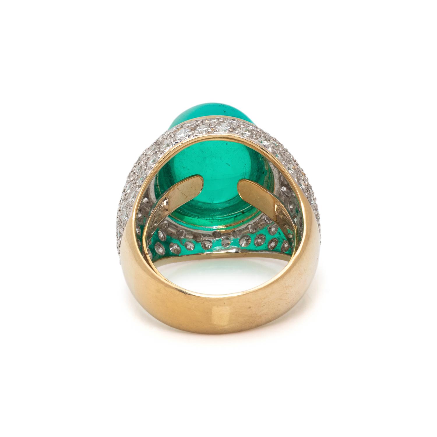 COLOMBIAN EMERALD AND DIAMOND RING