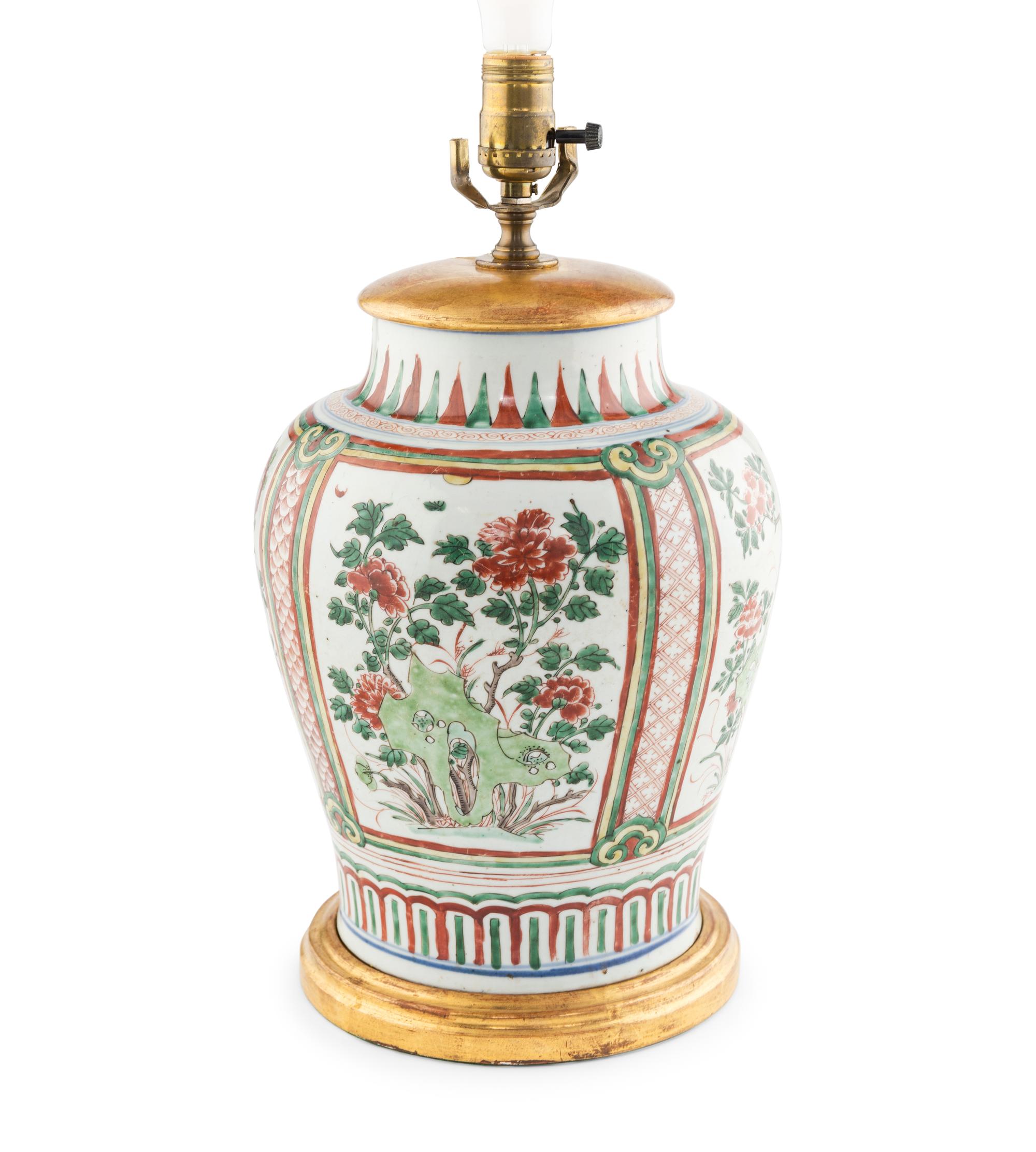 A Chinese Wucai Porcelain Jar