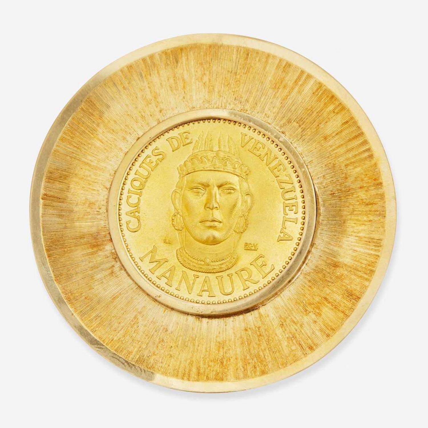 A Caciques De Venezuela Gold Coin Pendant