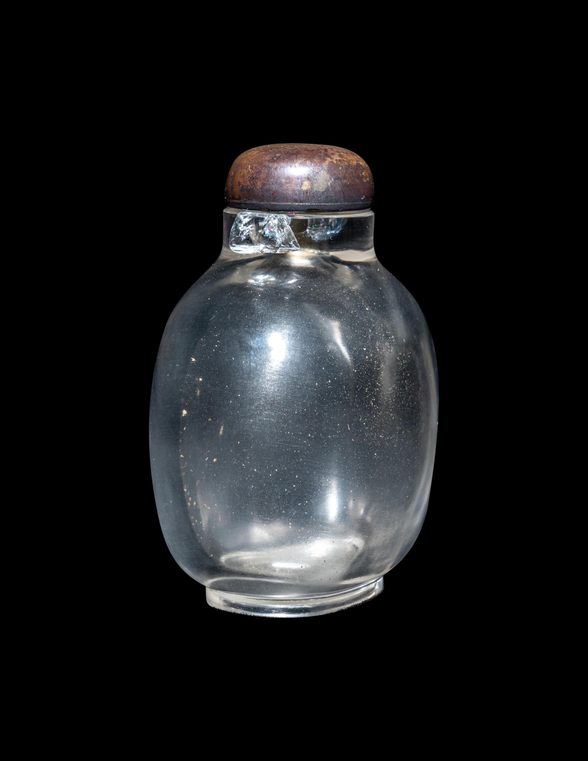 A Large and Fine Chinese Rock Crystal Snuff Bottle