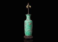 A Chinese famille verte vase, now mounted as a lamp, the vase late 19th/20th Century 硬彩棒槌瓶嵌檯燈 十九世紀晚至二十世紀初