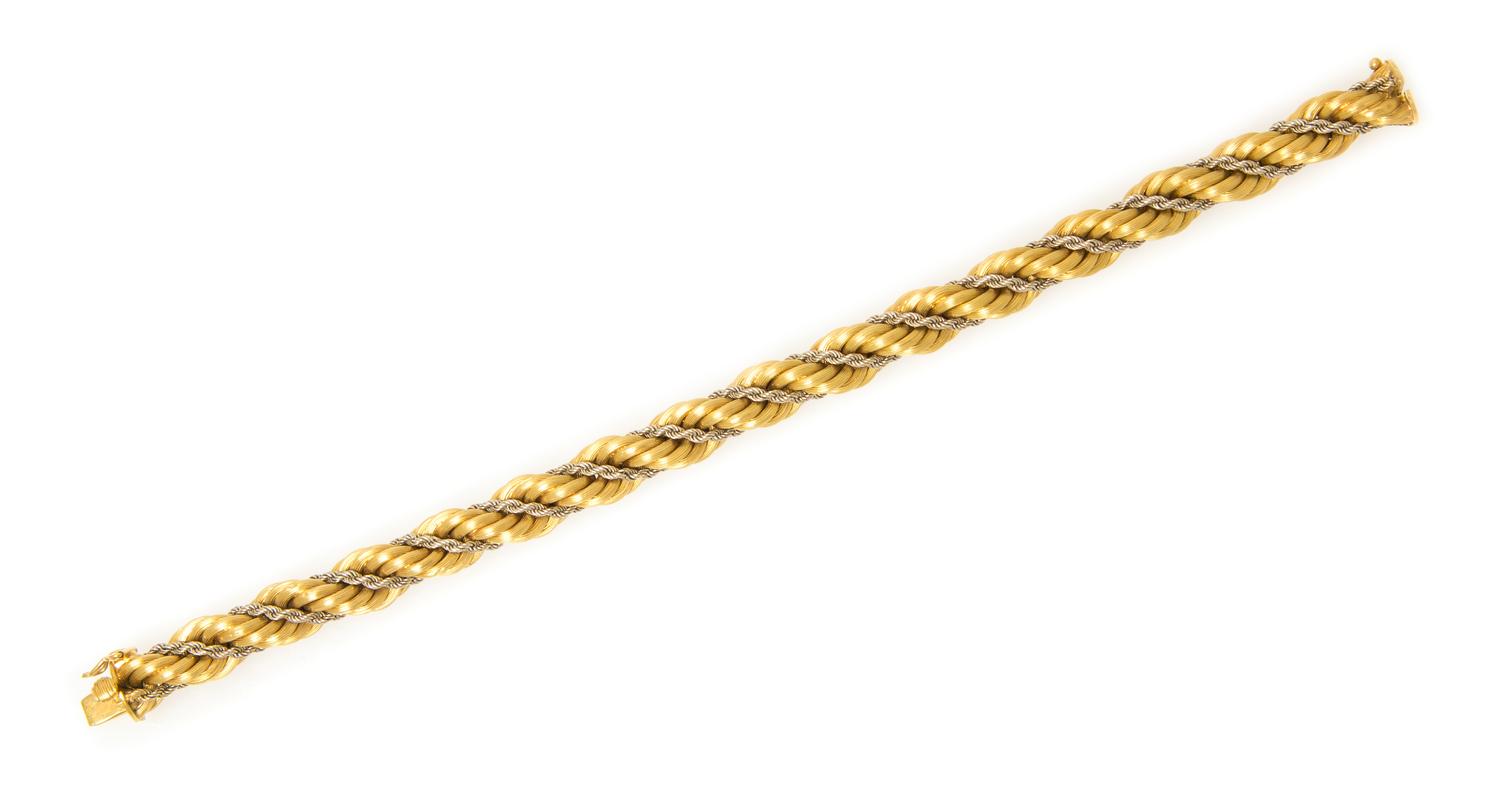 An 18 Karat Yellow and White Gold Bracelet, 19.60 dwts.